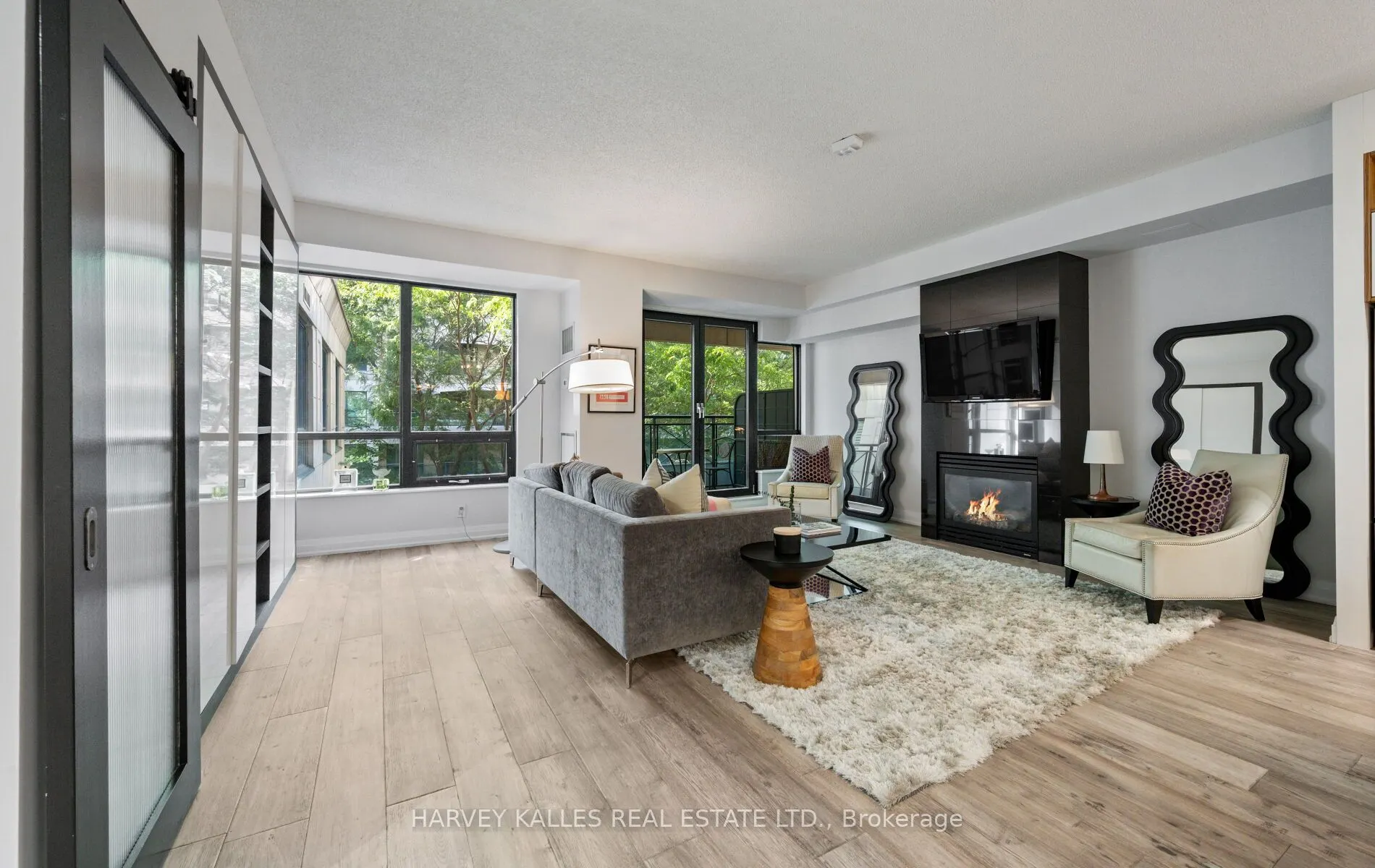 20 Scrivener Square #418