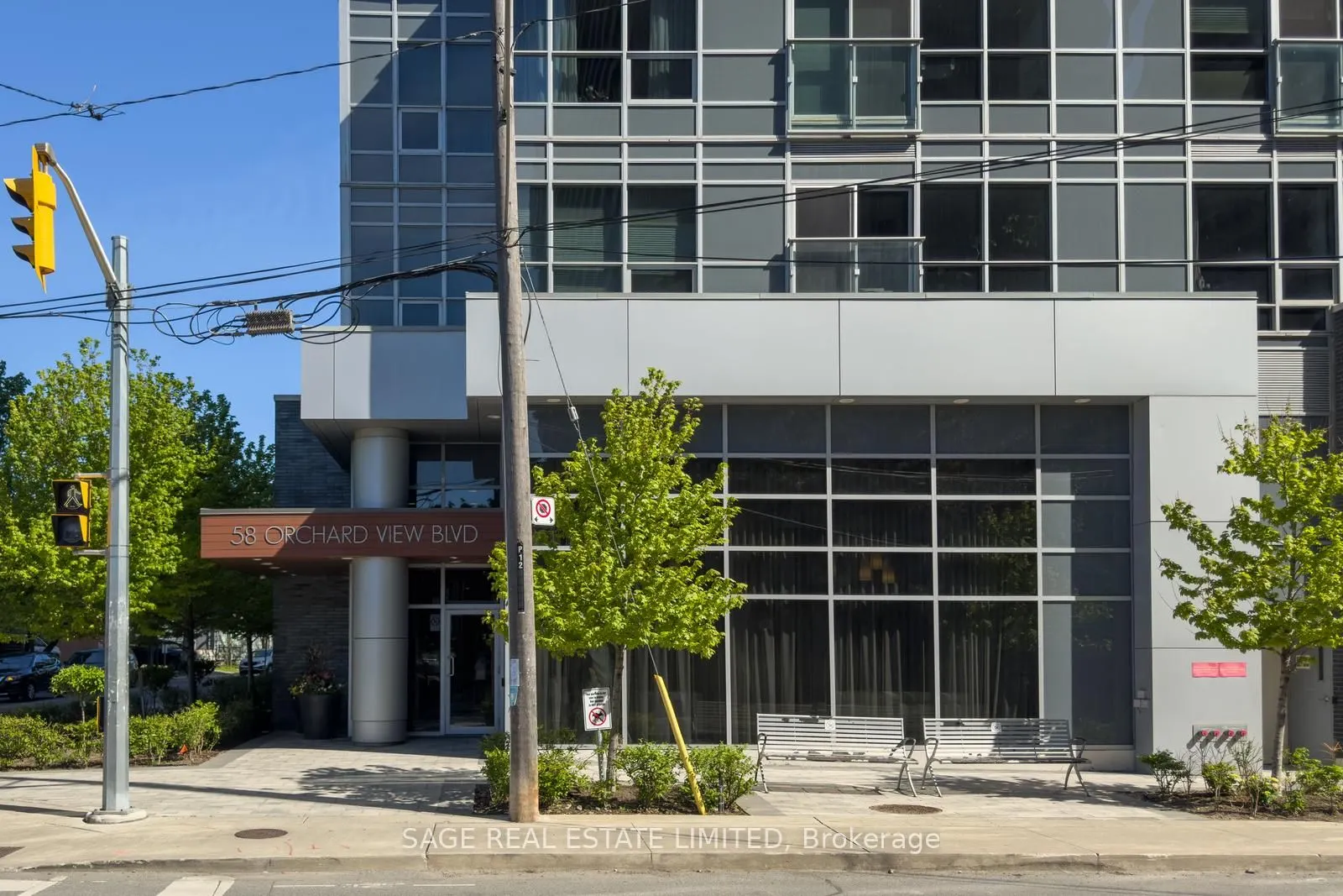 58 Orchard View Boulevard #313