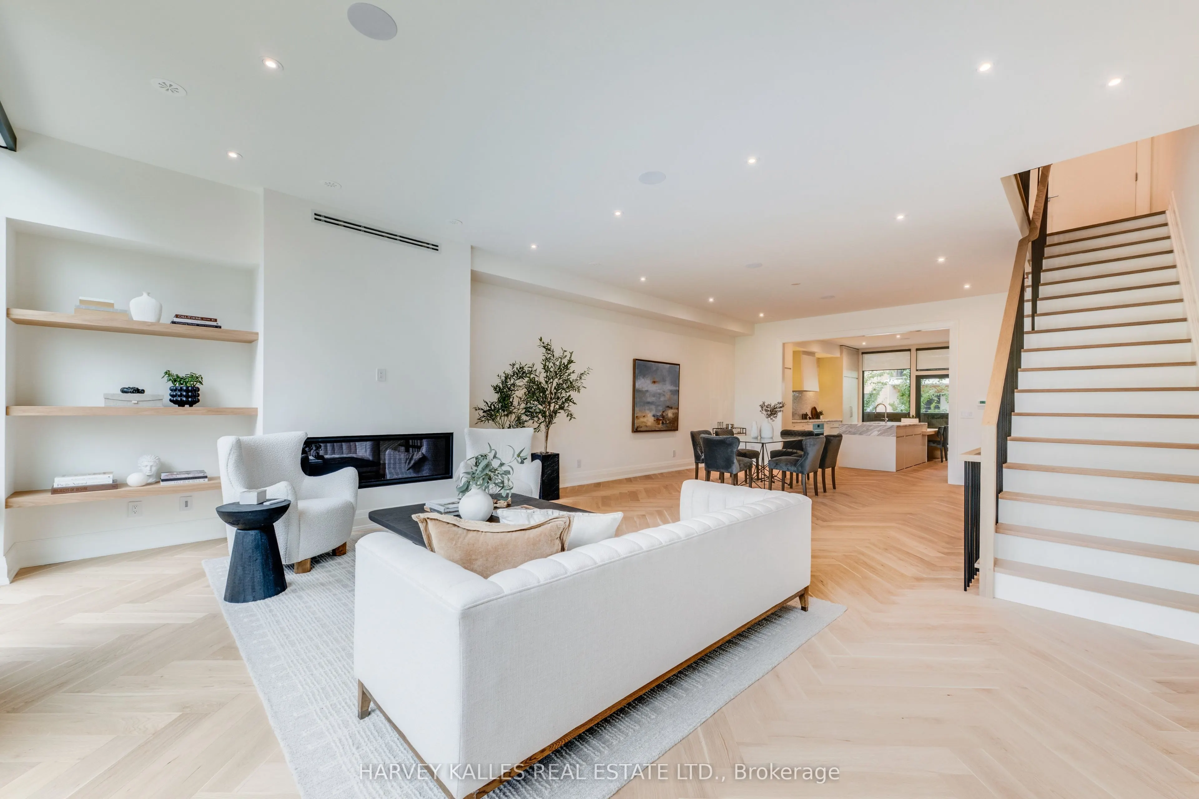 32 Evergreen Gardens