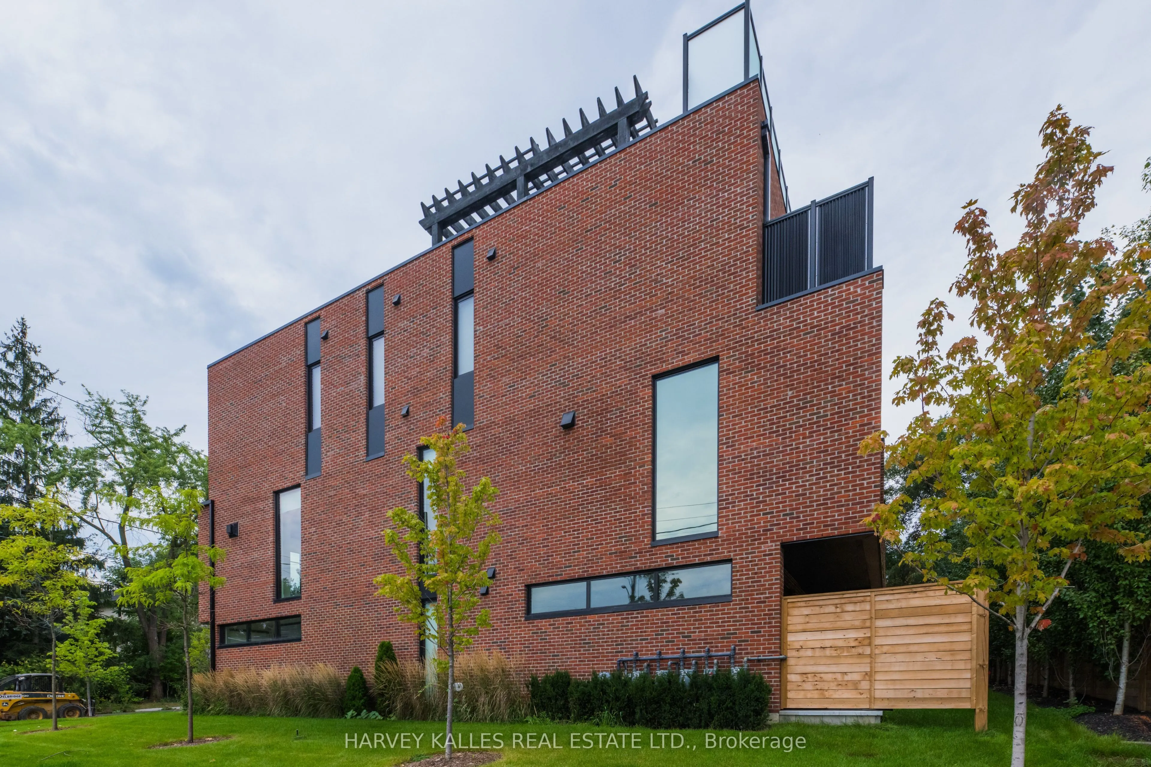 32 Evergreen Gardens