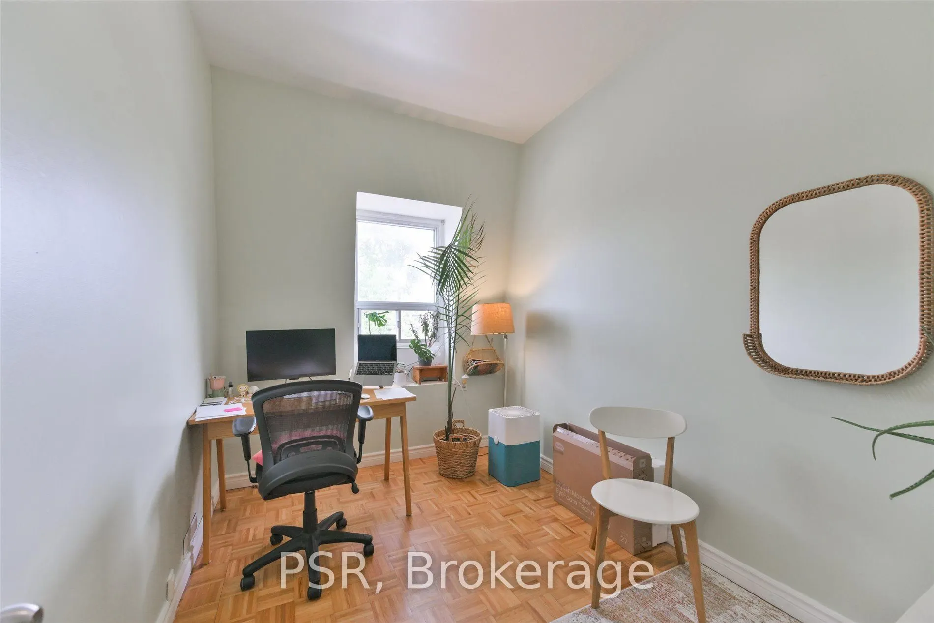 64 Gladstone Avenue