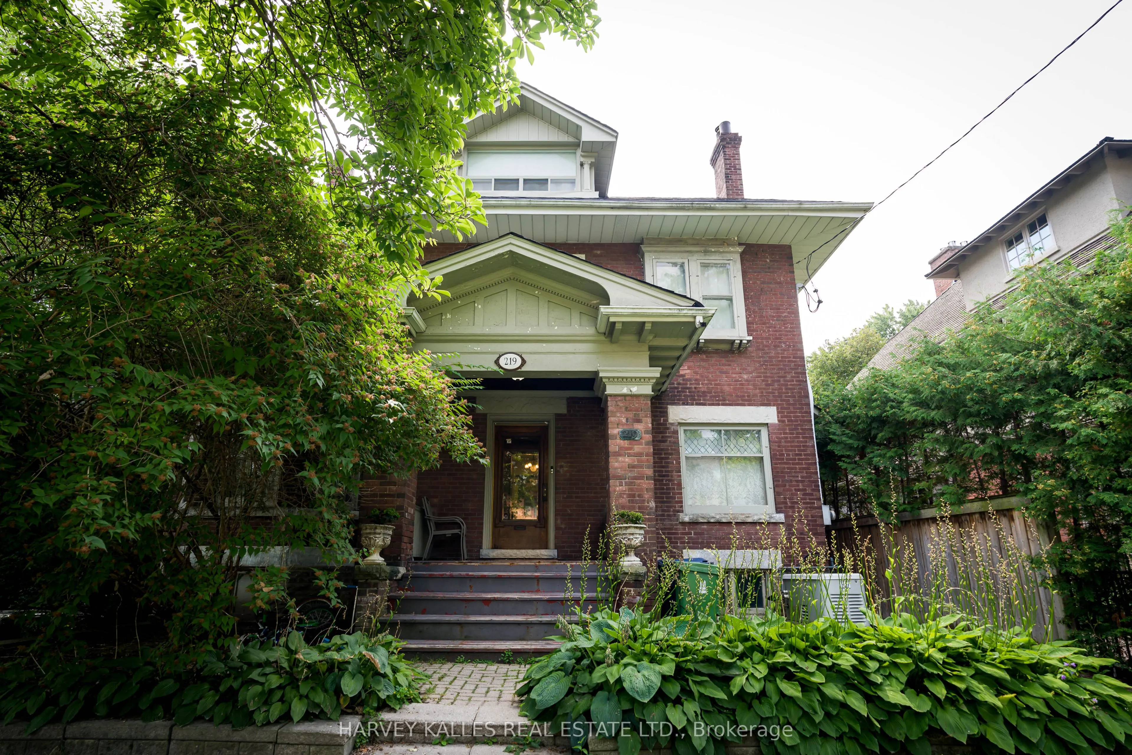 219 Balmoral Avenue