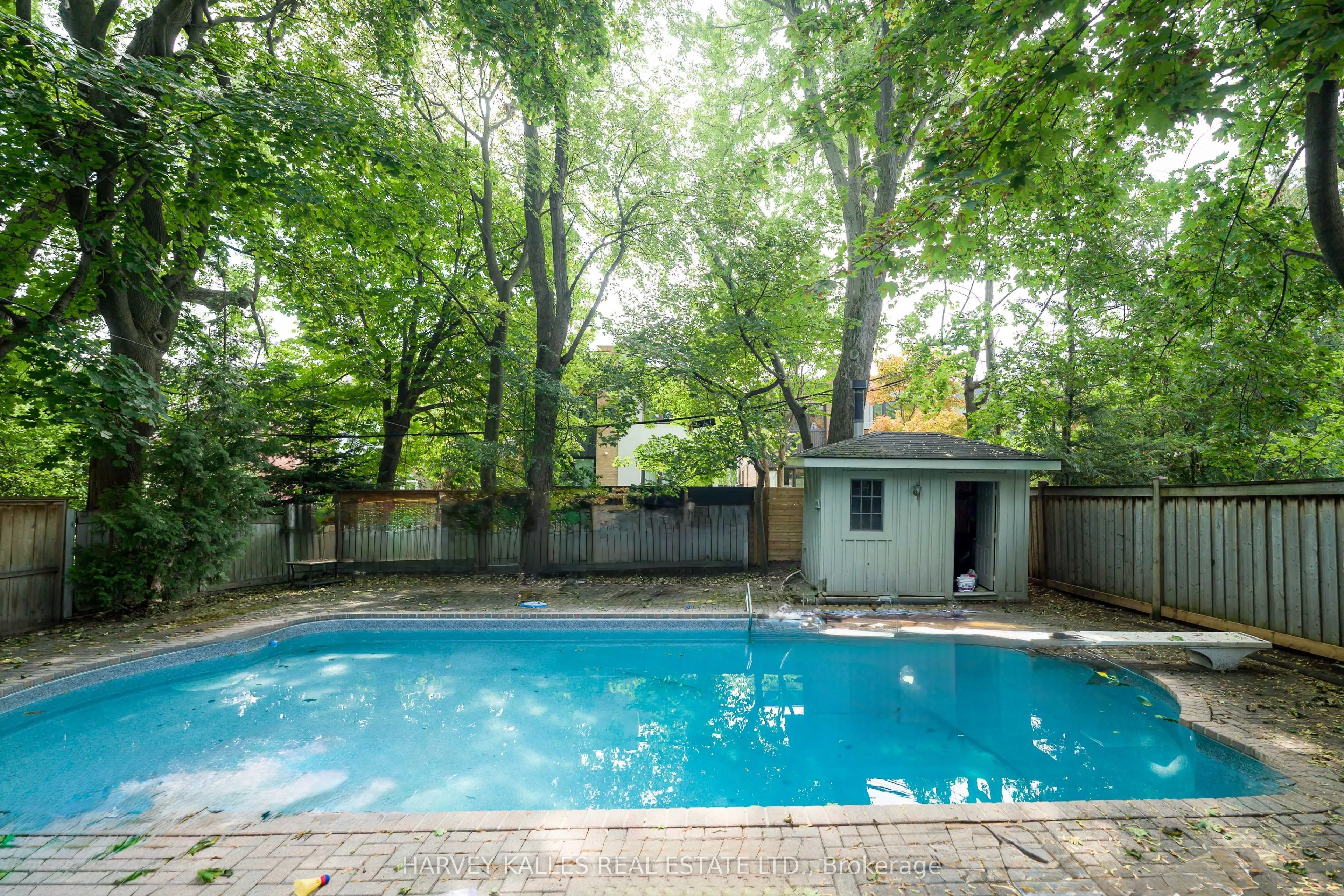 219 Balmoral Avenue