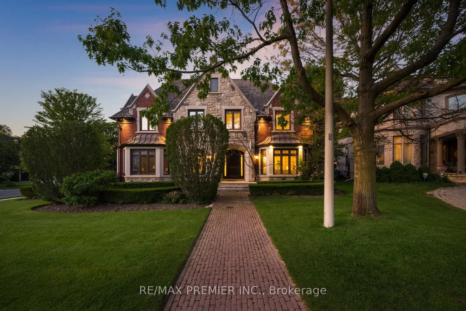 35 Normandale Crescent