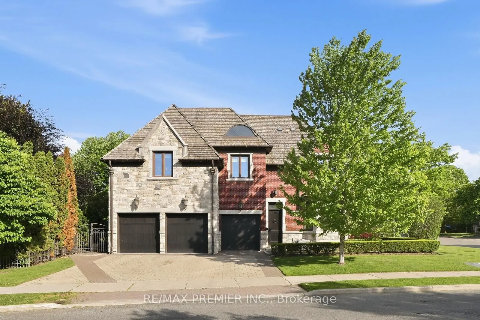 35 Normandale Crescent