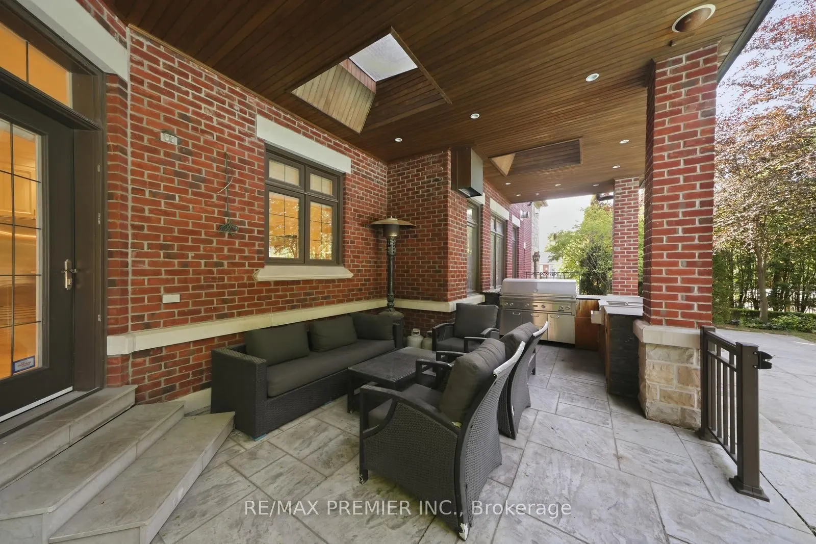 35 Normandale Crescent