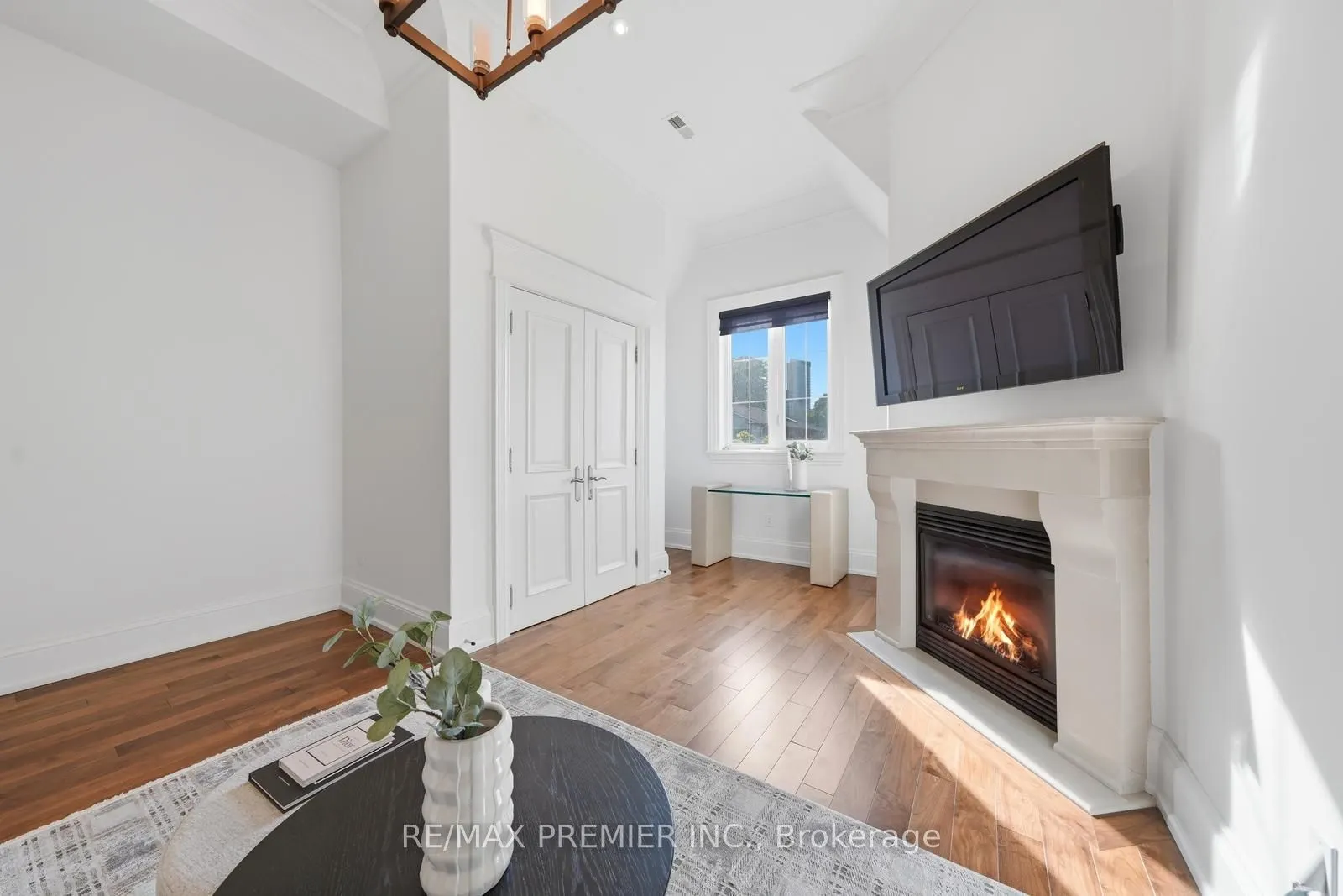 35 Normandale Crescent