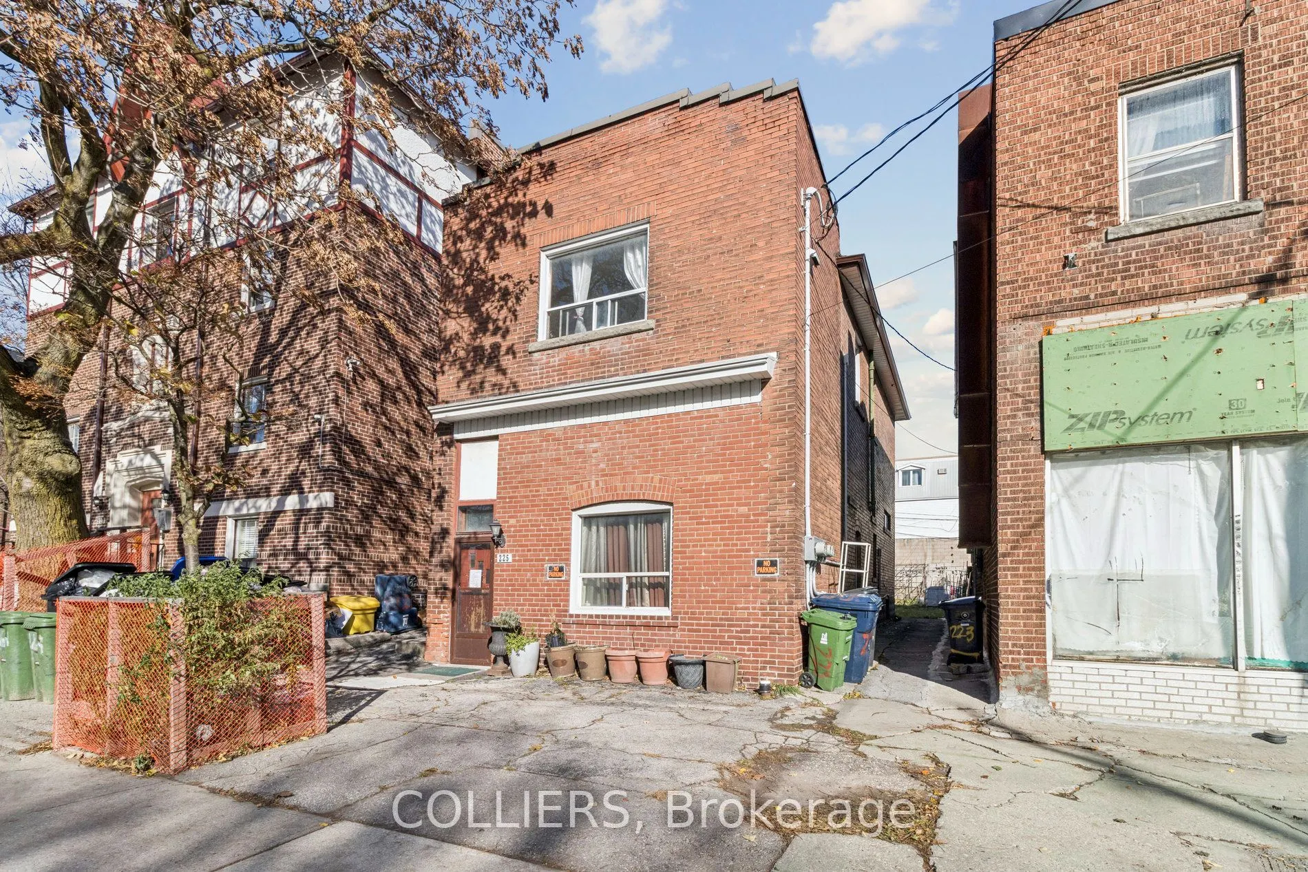 225 Vaughan Road