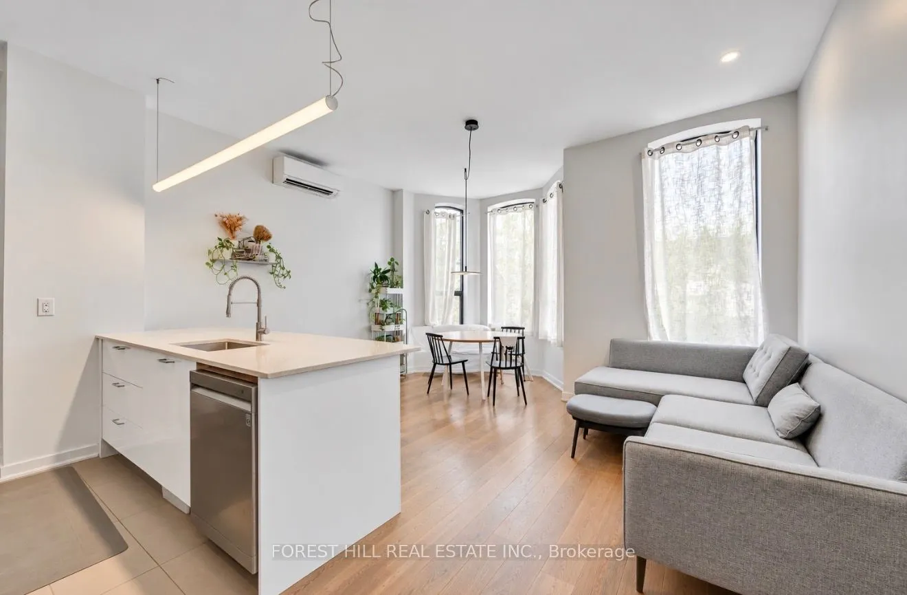 96 Harbord Street