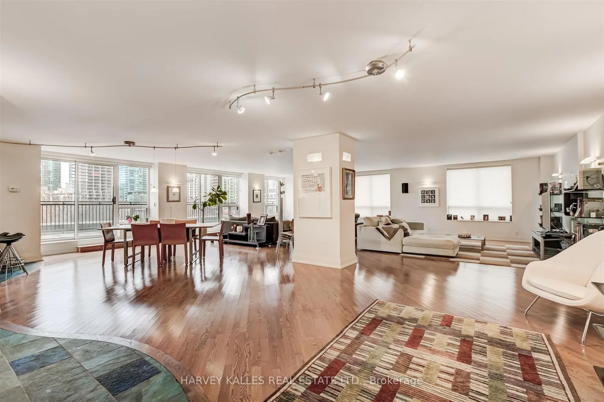 99 Avenue Road #708