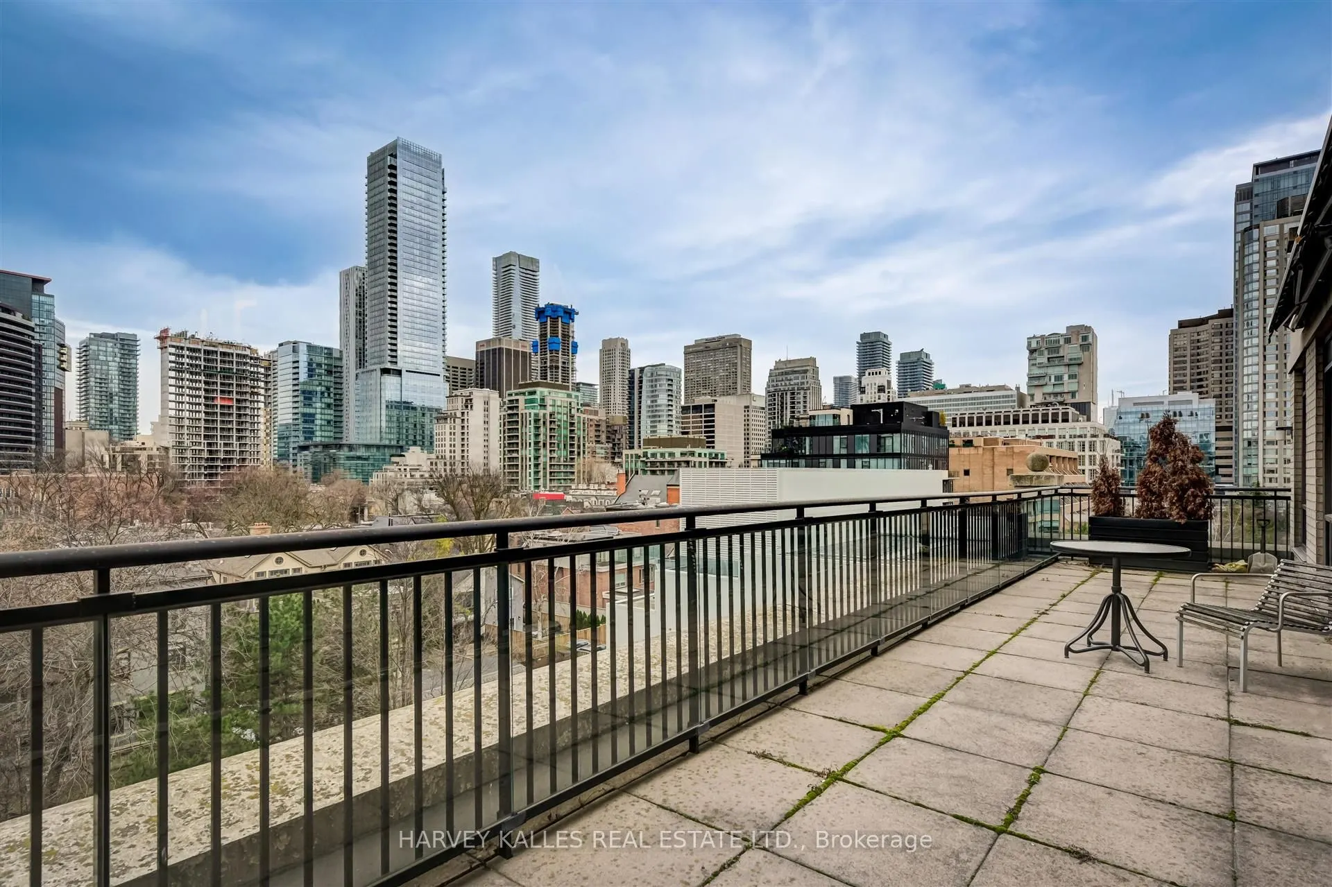 99 Avenue Road #708