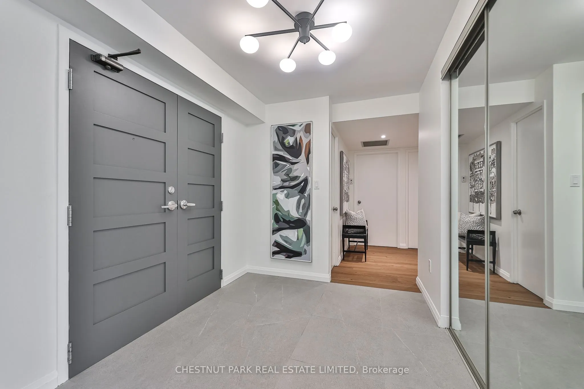 188 Spadina Avenue #301