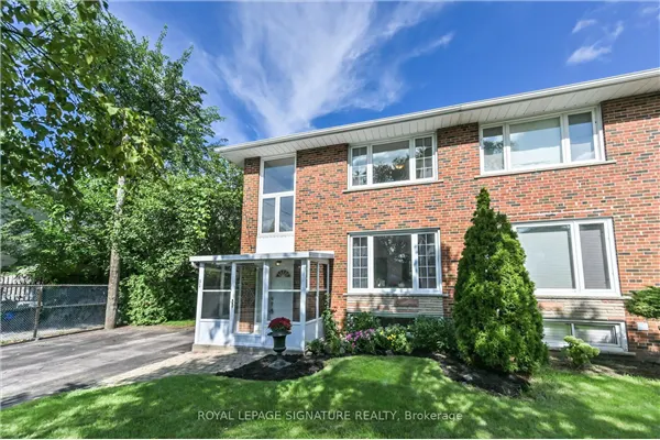 52 Daleside Crescent