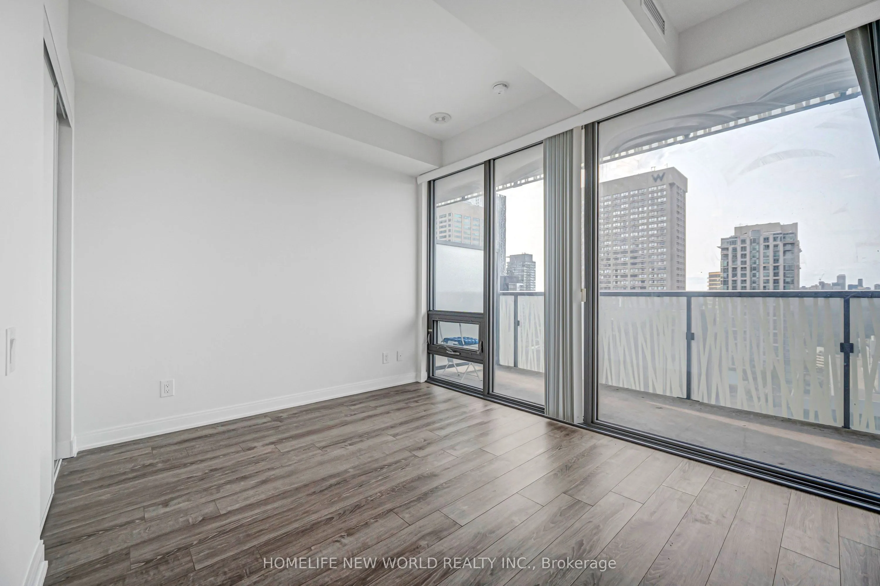 50 Charles Street E #2311