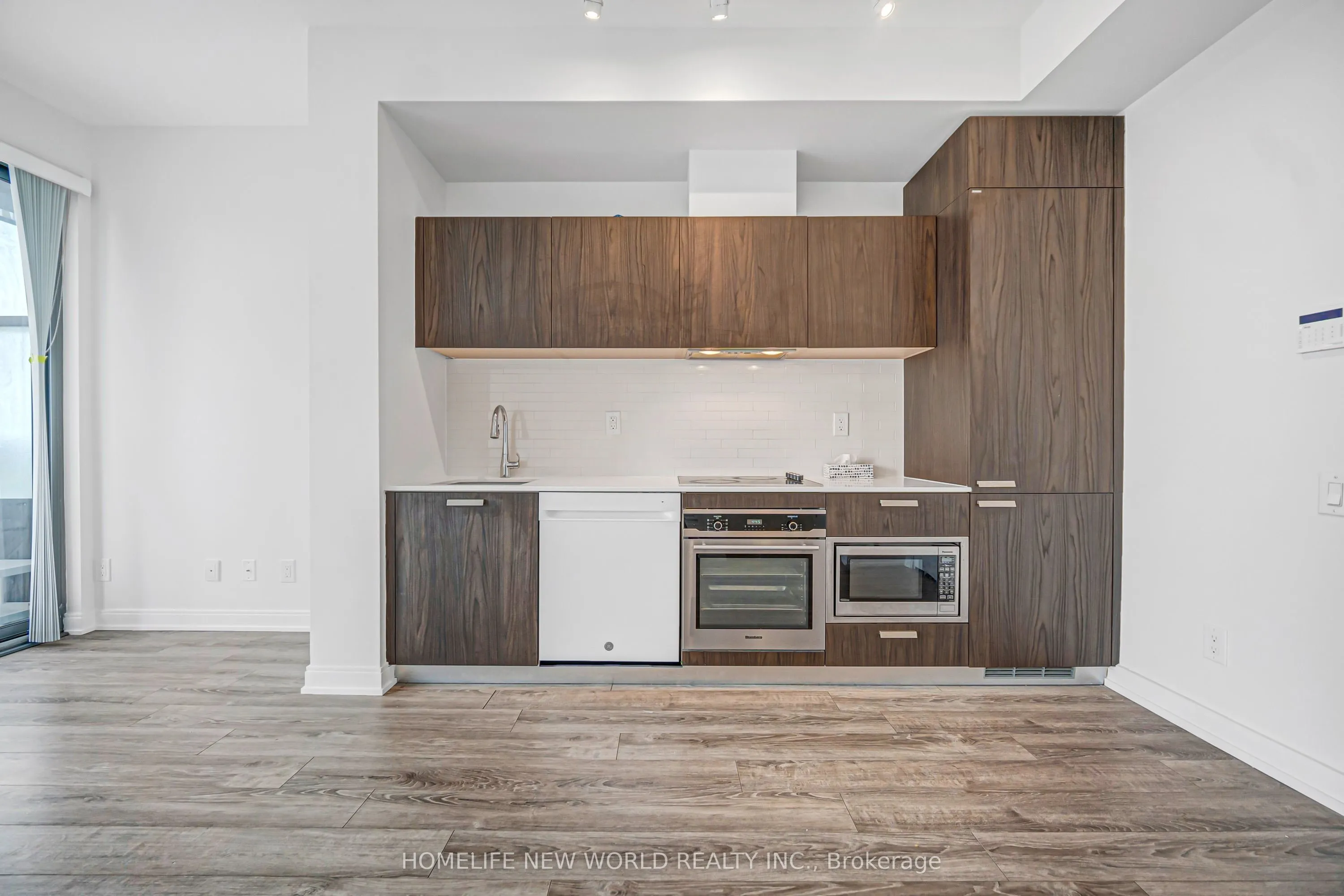 50 Charles Street E #2311