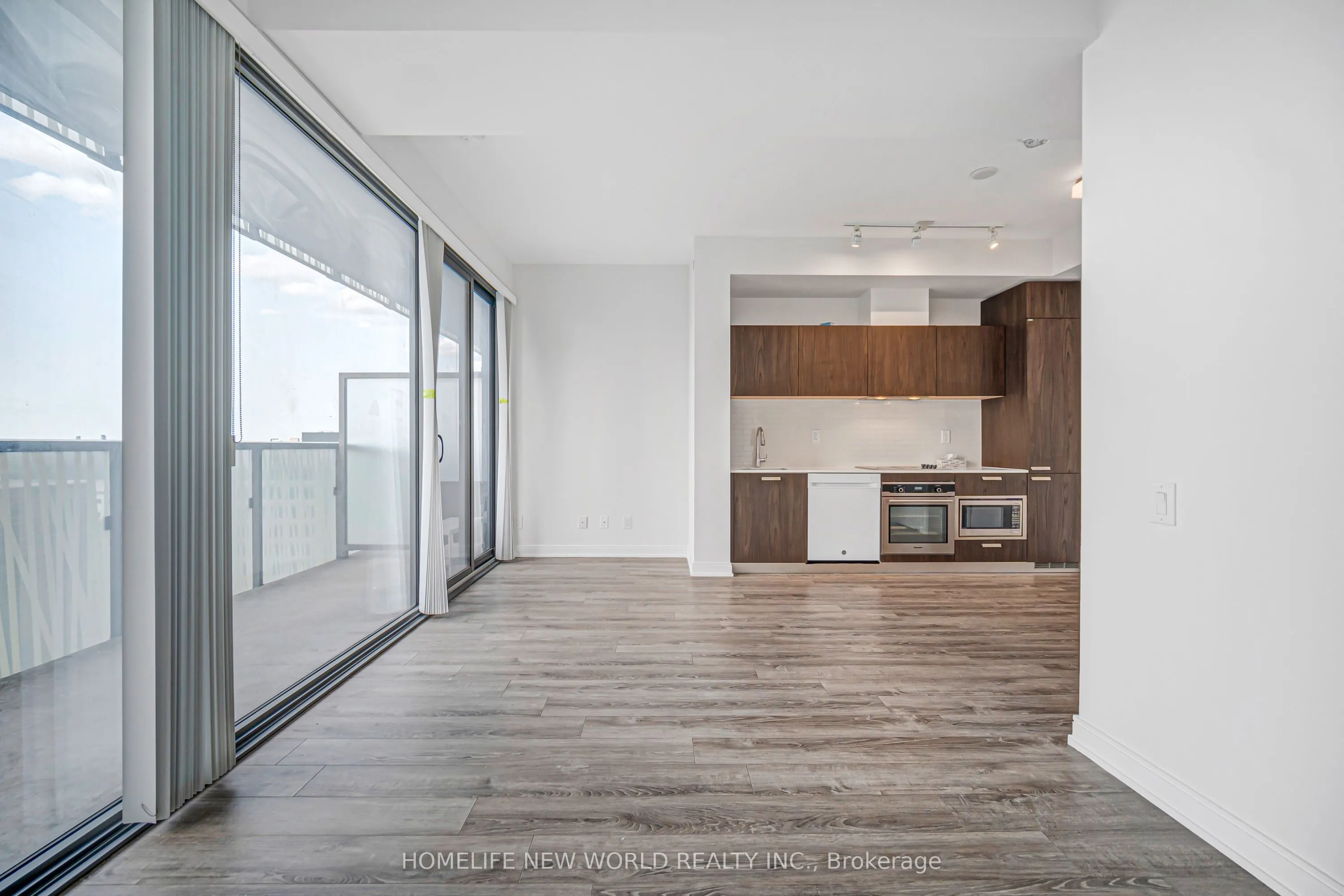 50 Charles Street E #2311