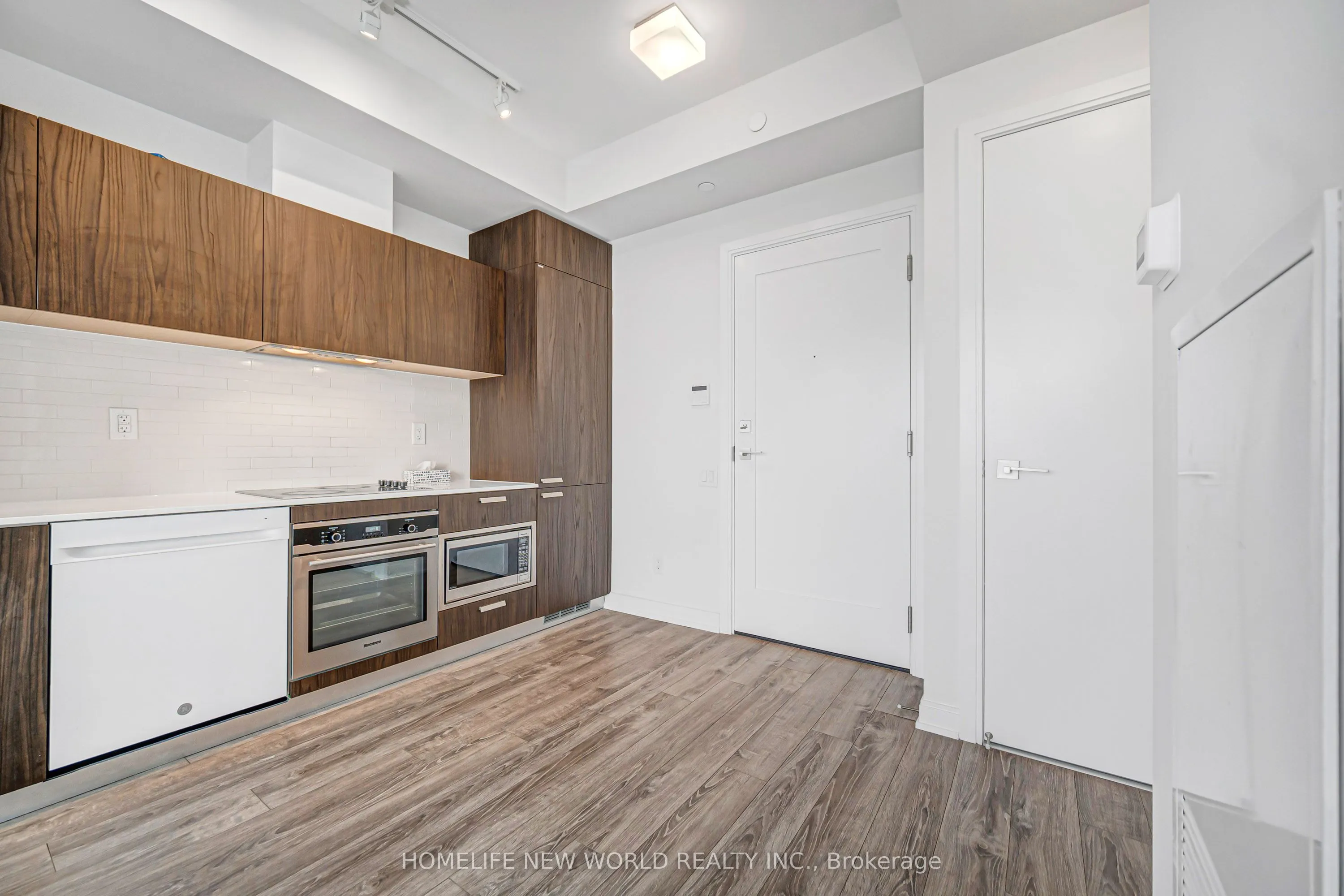 50 Charles Street E #2311