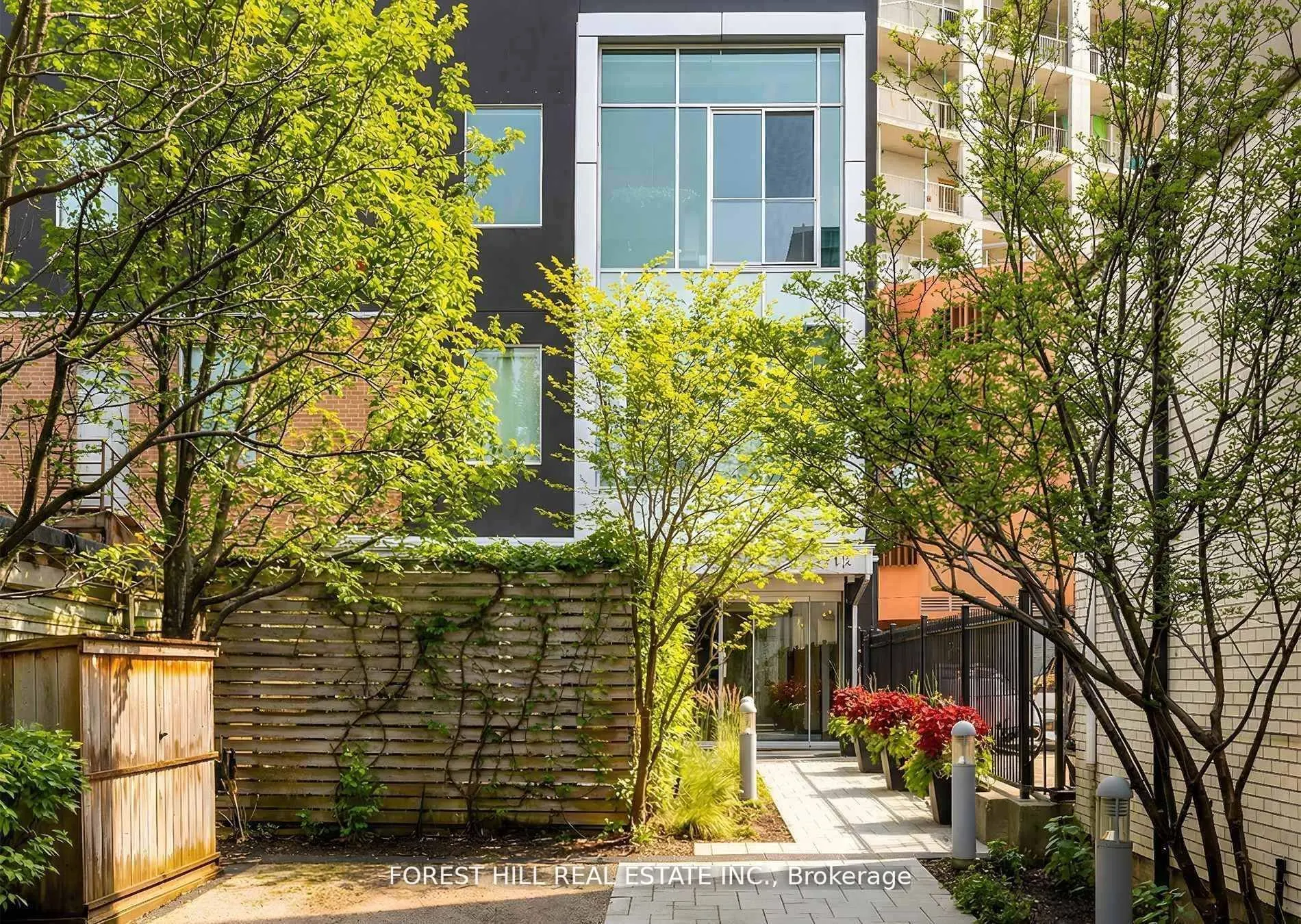 113 Dupont Street #PH01