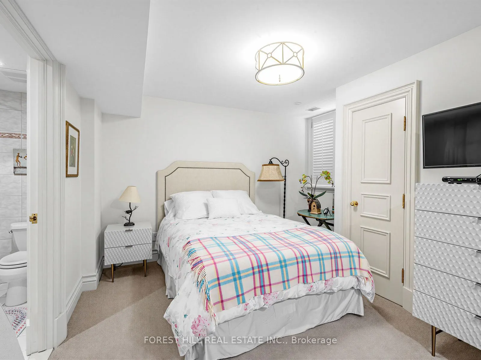 105 Dunvegan Road