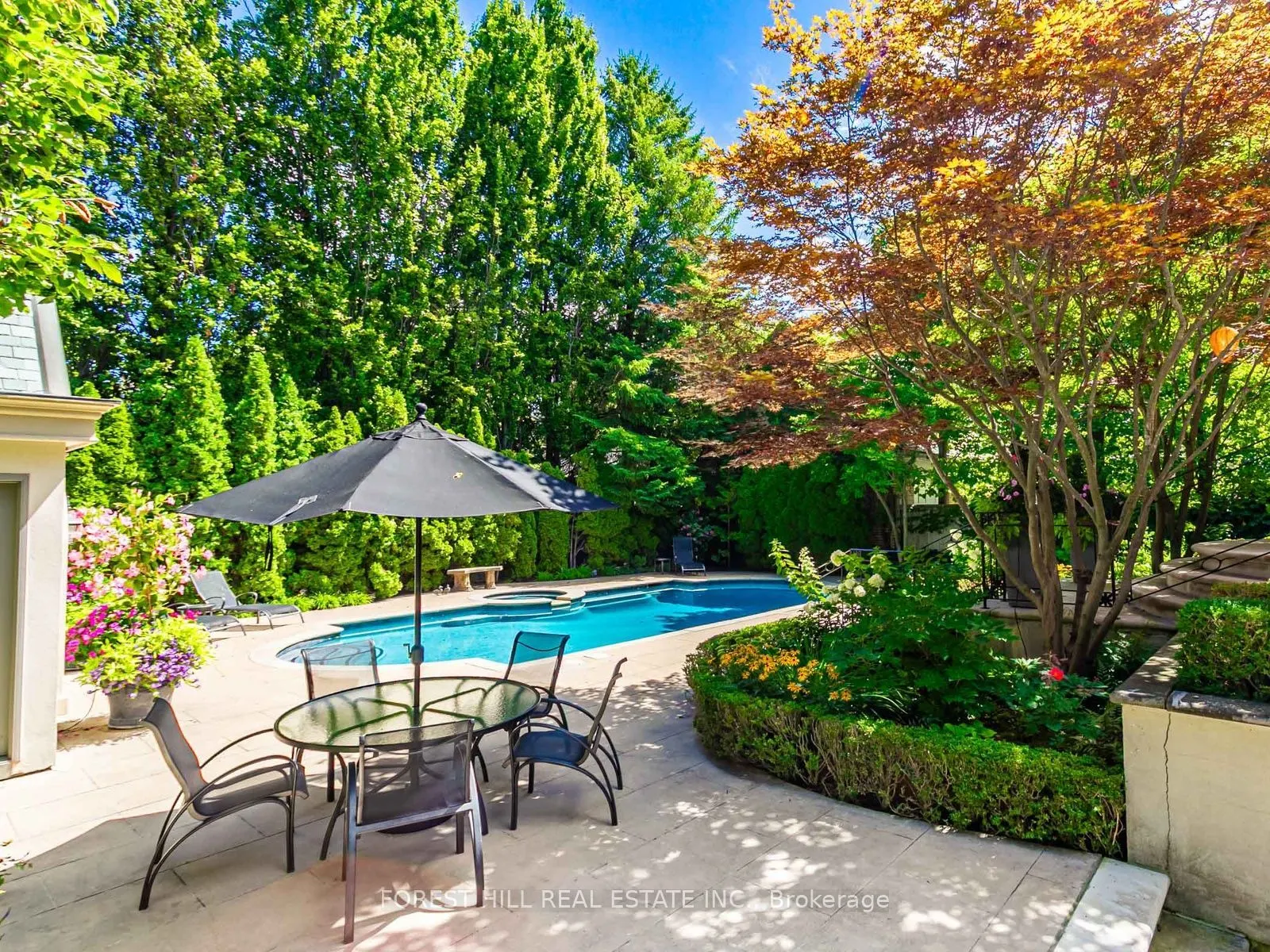 105 Dunvegan Road