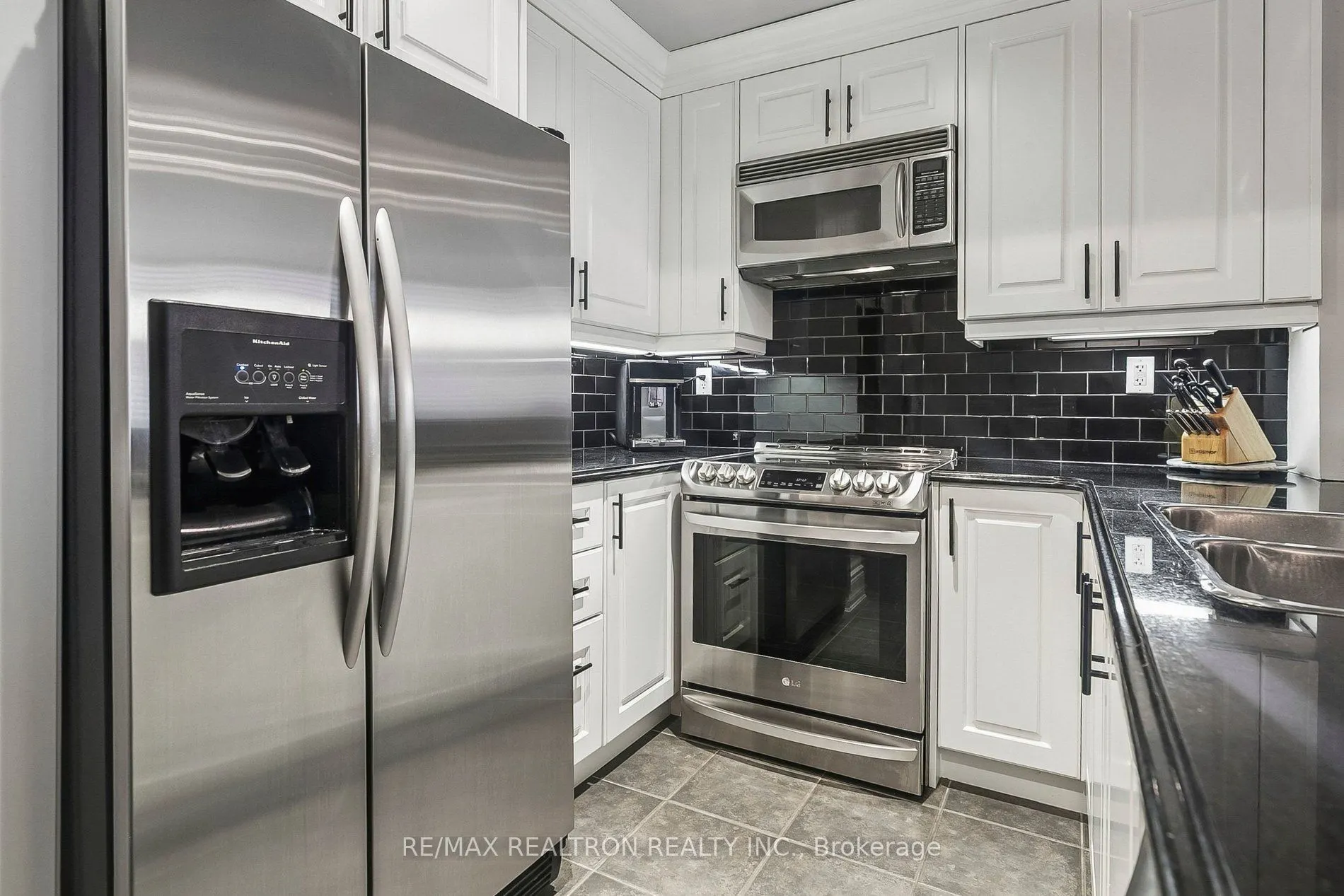 55 Delisle Avenue #707