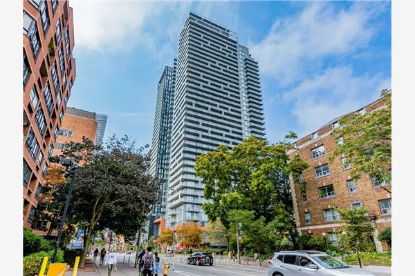 50 Wellesley Street E #3810