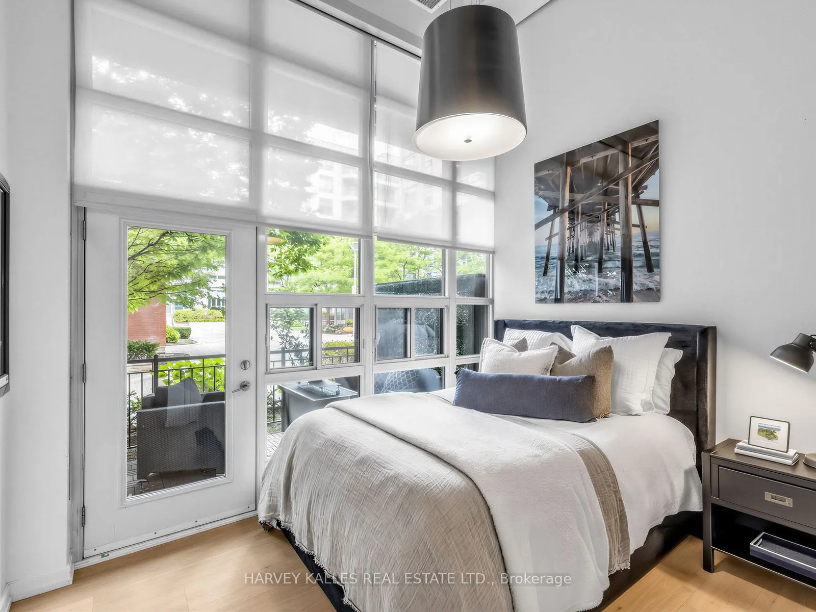 380 Macpherson Avenue #106