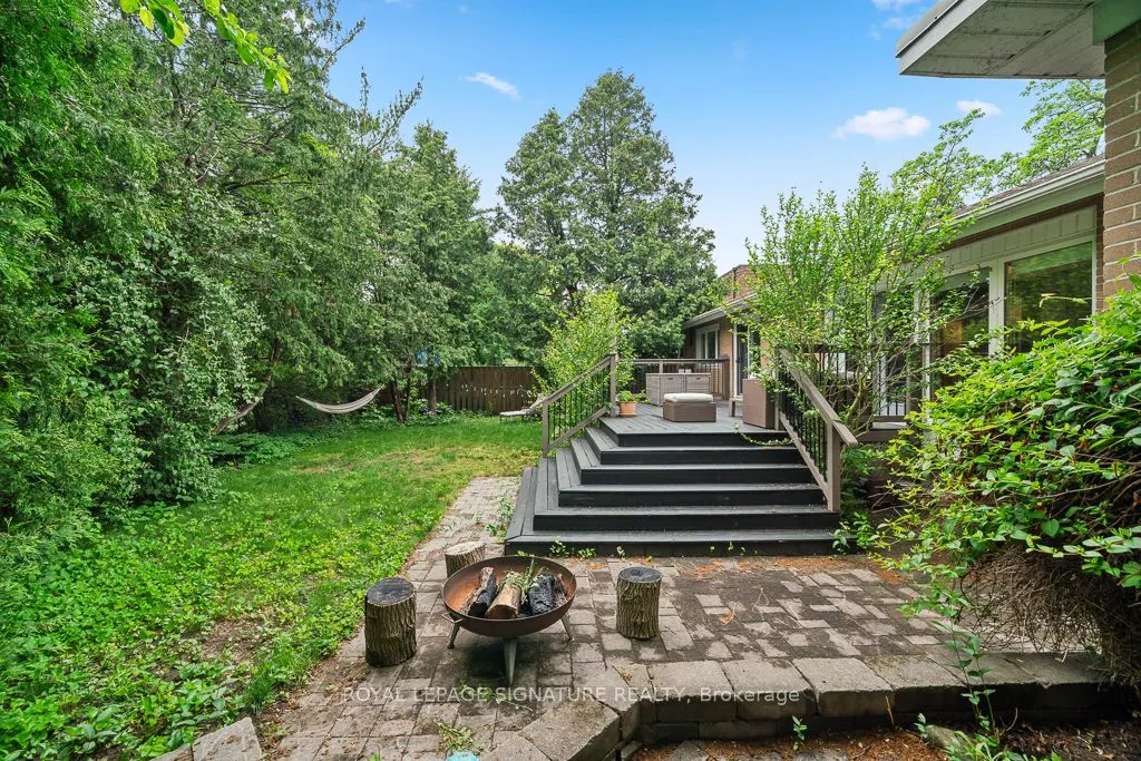 11 Yewfield Crescent