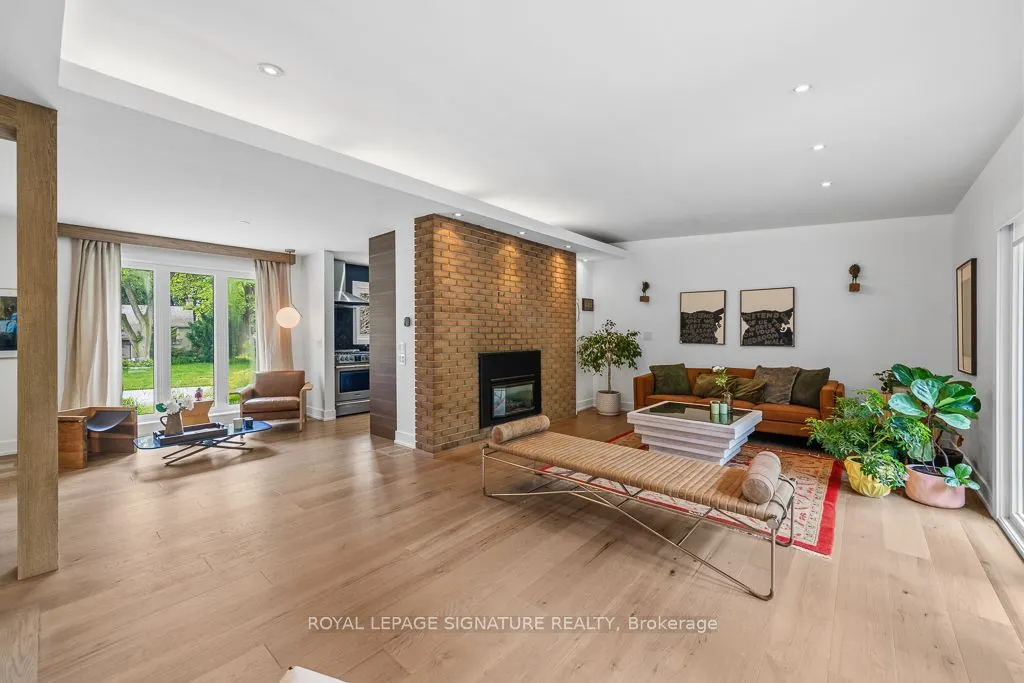 11 Yewfield Crescent