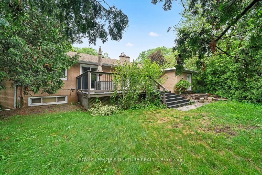 11 Yewfield Crescent
