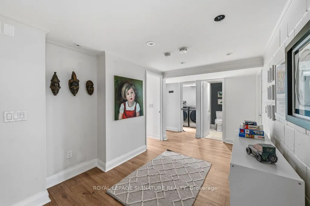 11 Yewfield Crescent