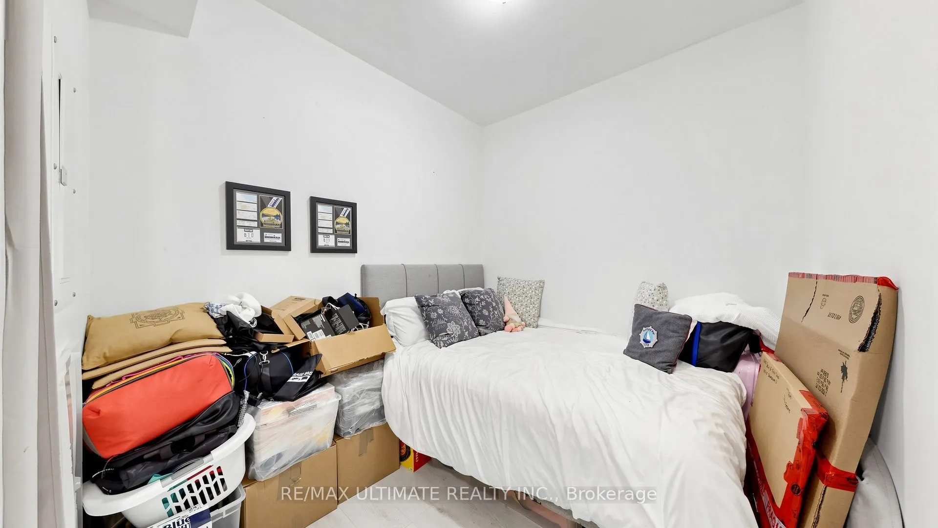39 Sherbourne Street #303