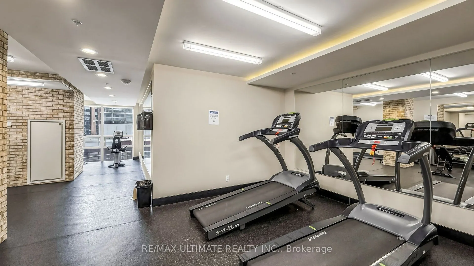 39 Sherbourne Street #303