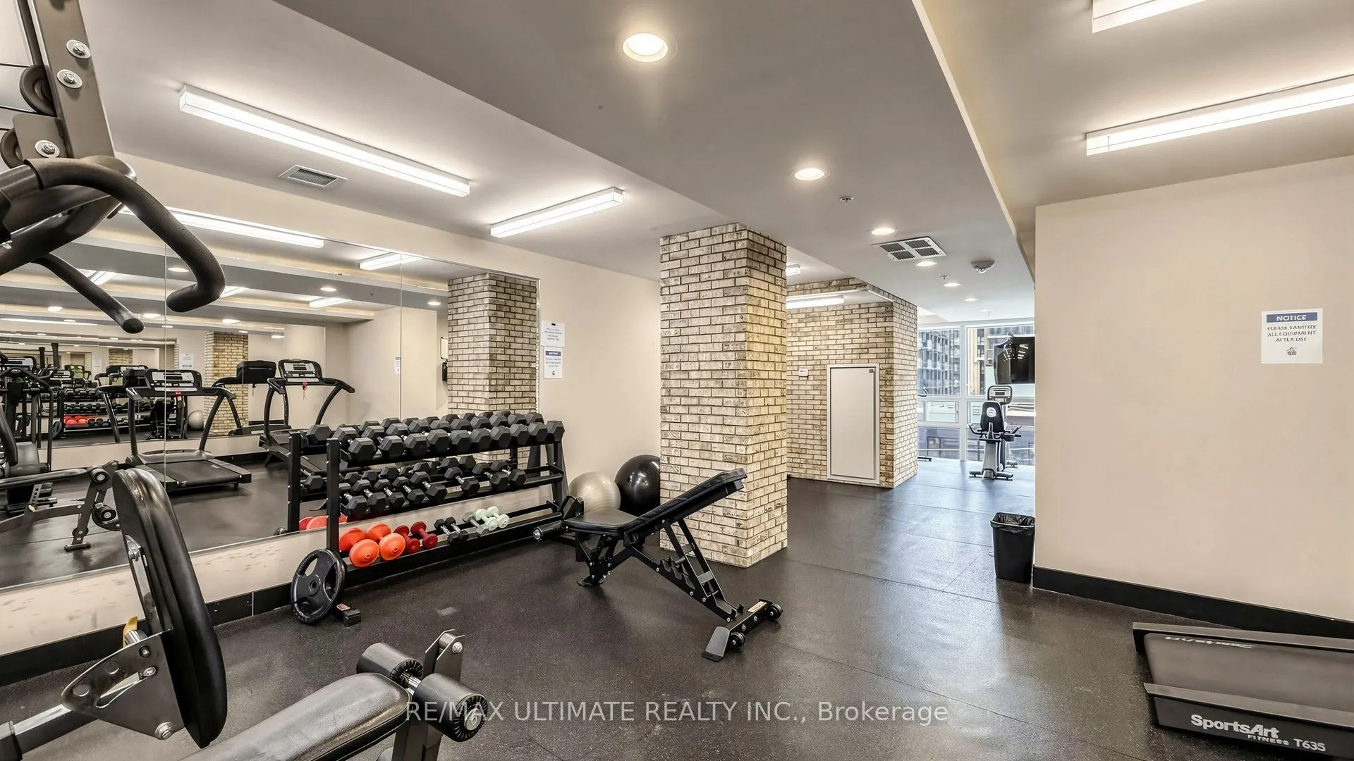 39 Sherbourne Street #303