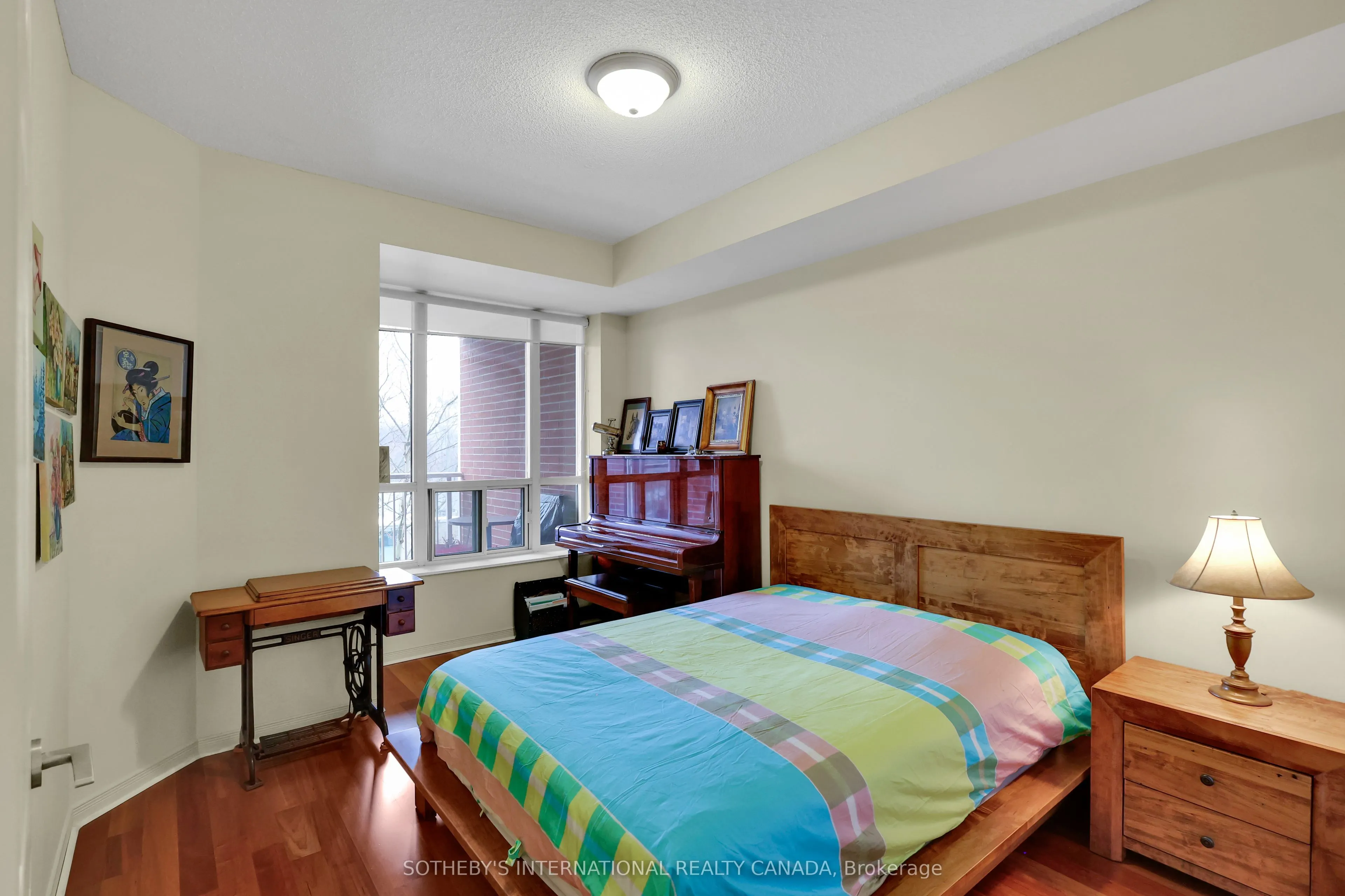481 Rosewell Avenue #407
