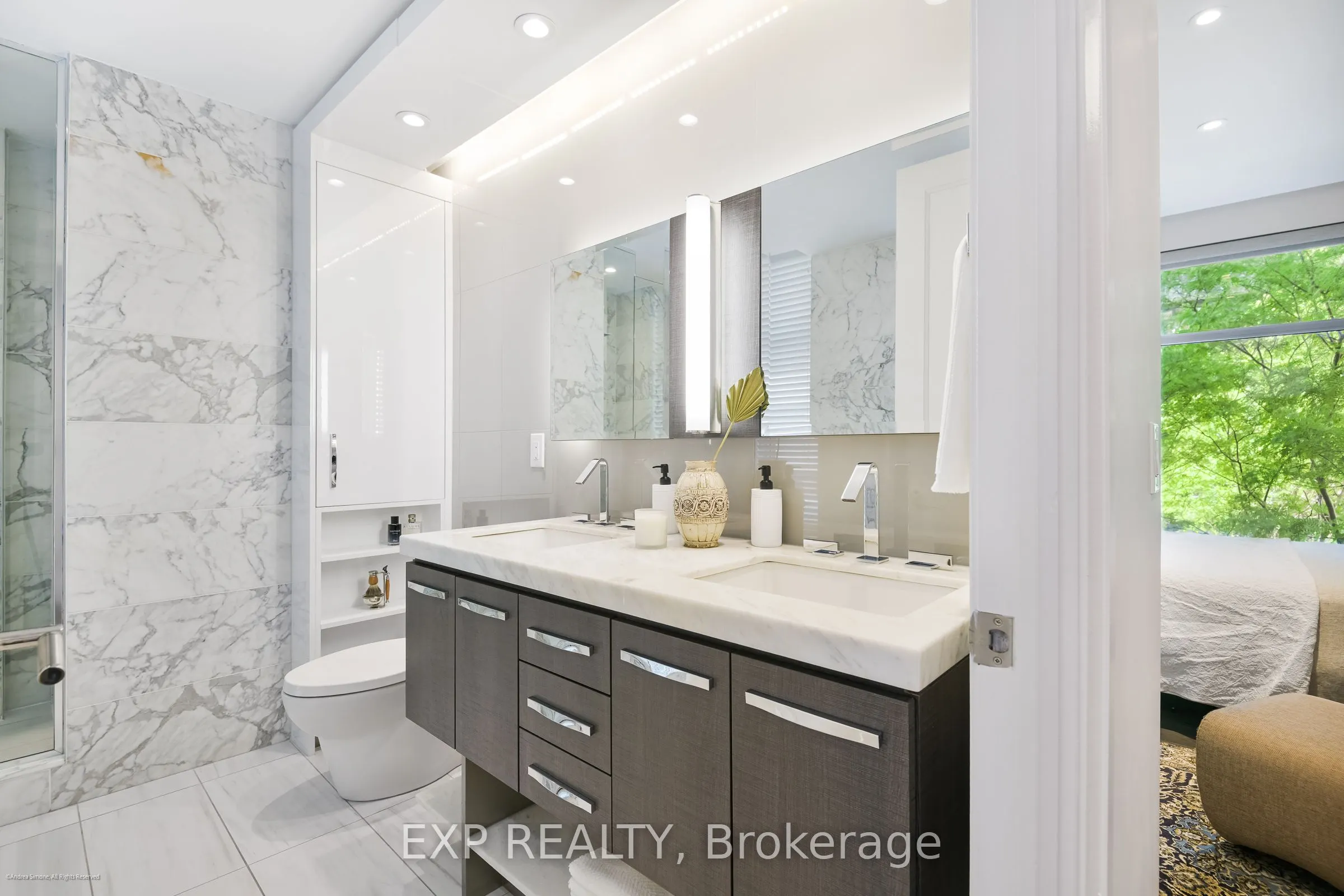 1084 Bay Street #15