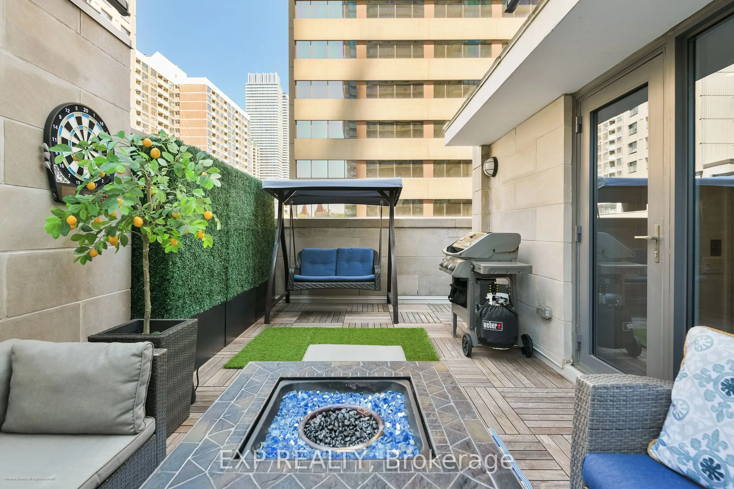 1084 Bay Street #15