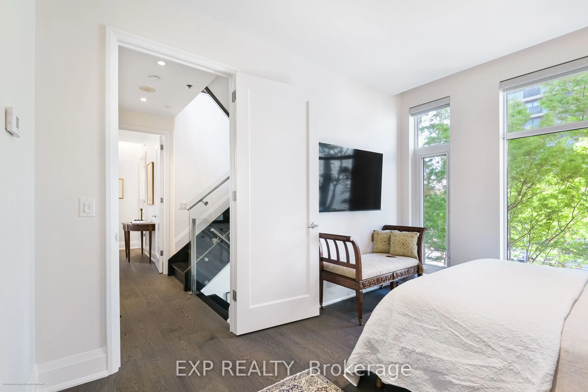 1084 Bay Street #15