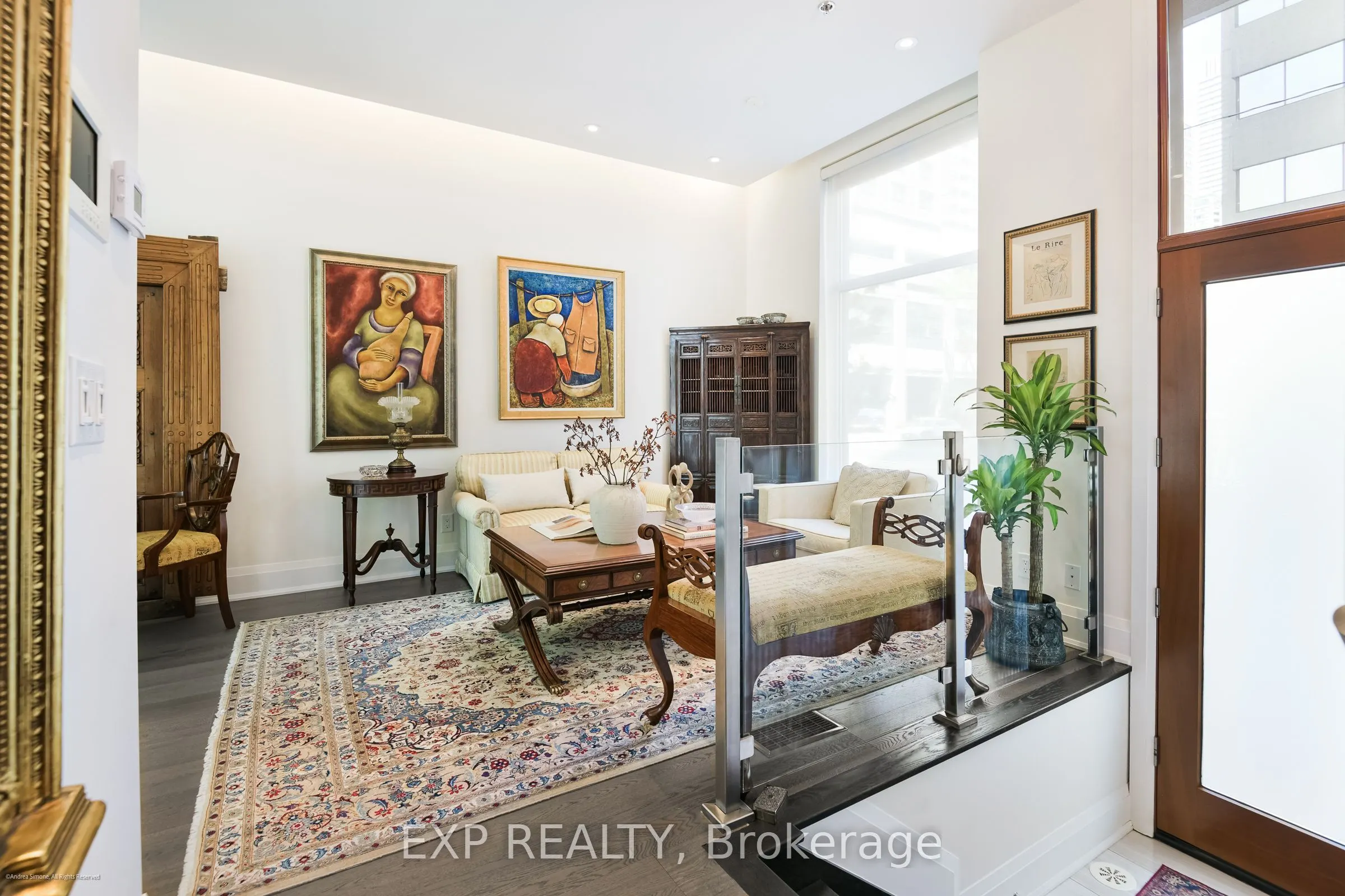 1084 Bay Street #15
