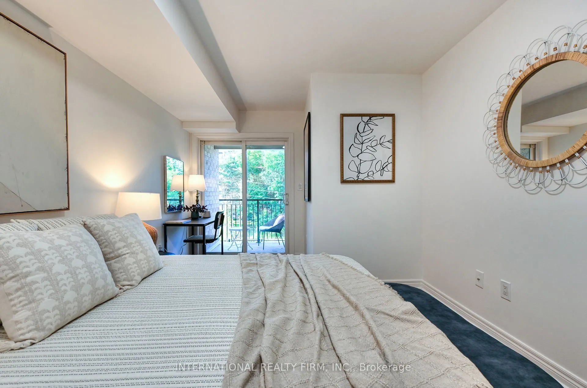 60 Aerodrome Crescent #201