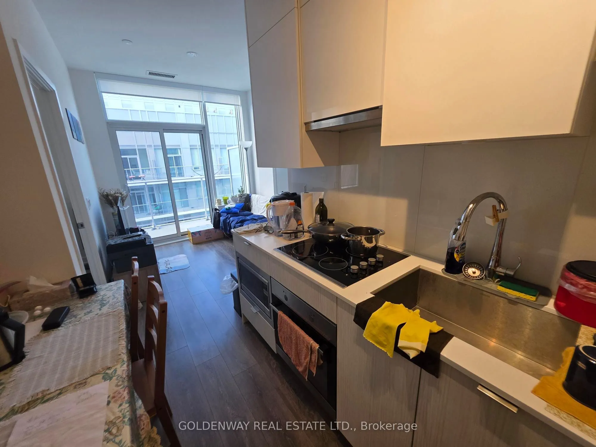 195 Redpath Avenue #PH15