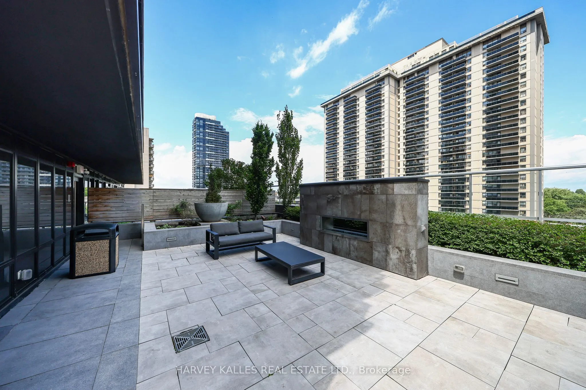 101 Erskine Avenue #2407