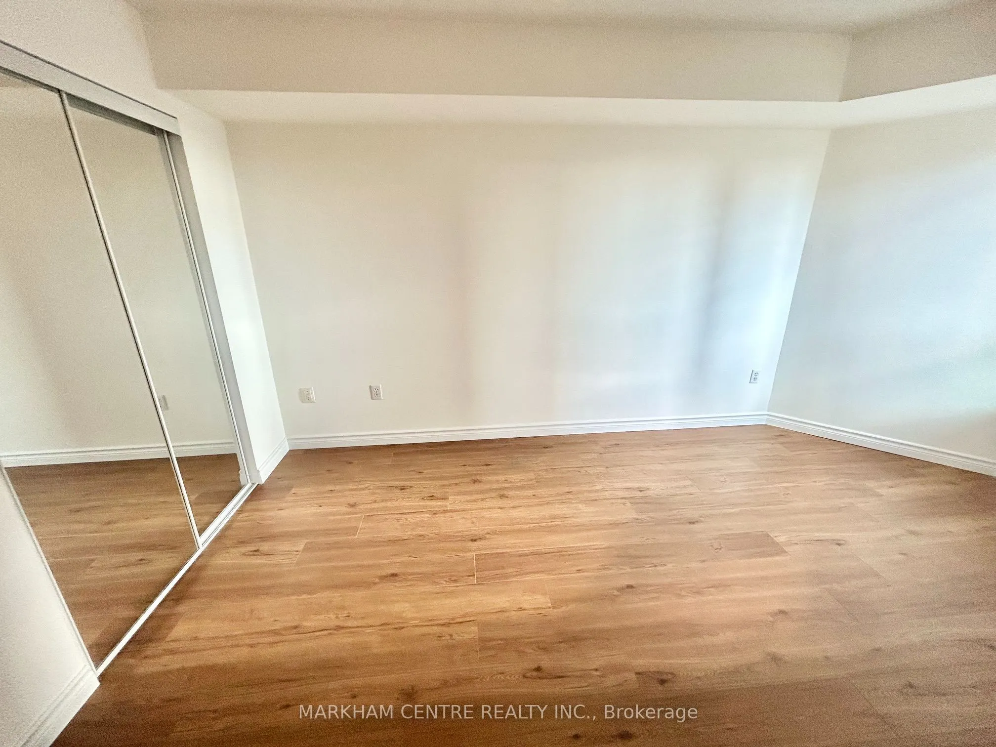 18 Pemberton Avenue S #901