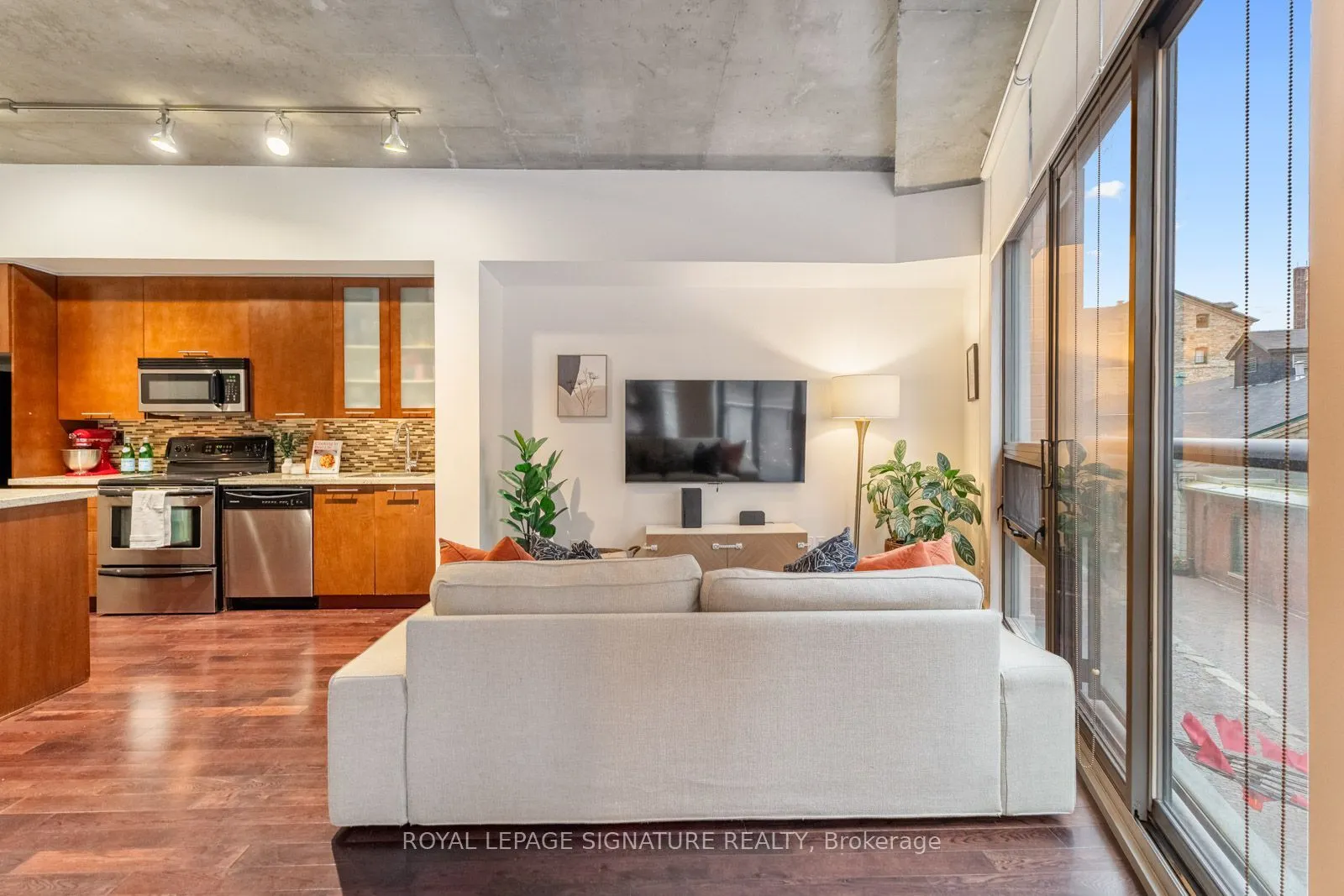 33 Mill Street #210