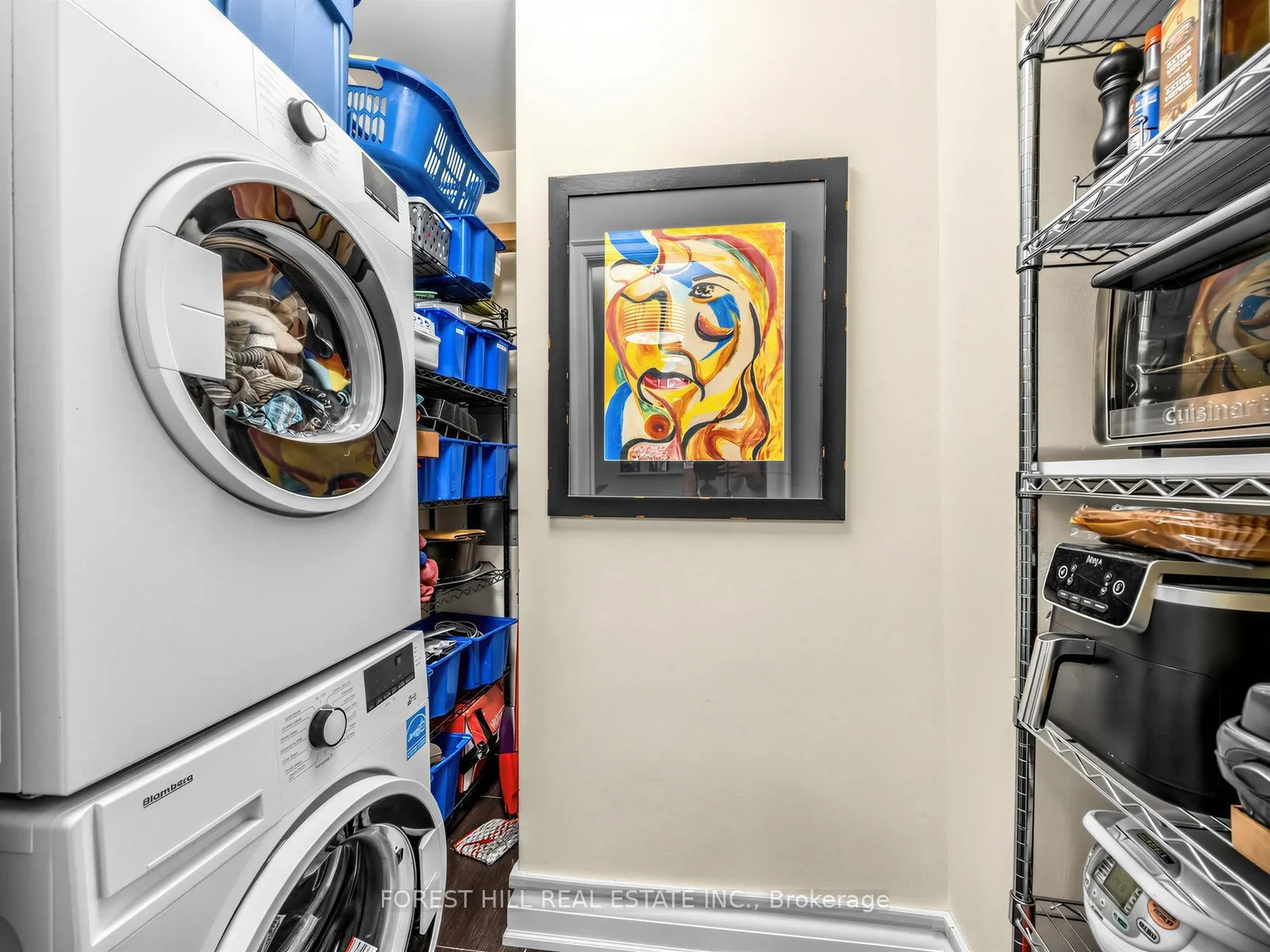 350 Lonsdale Road #502