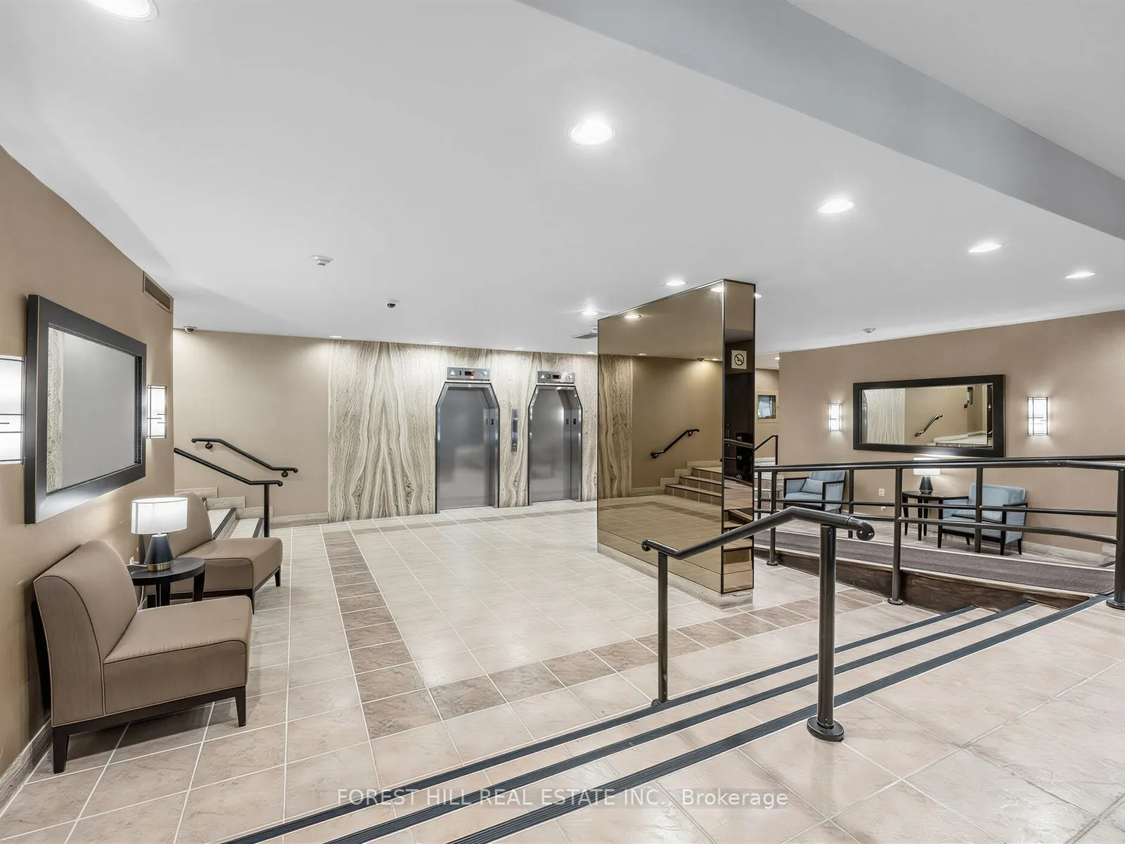 350 Lonsdale Road #502