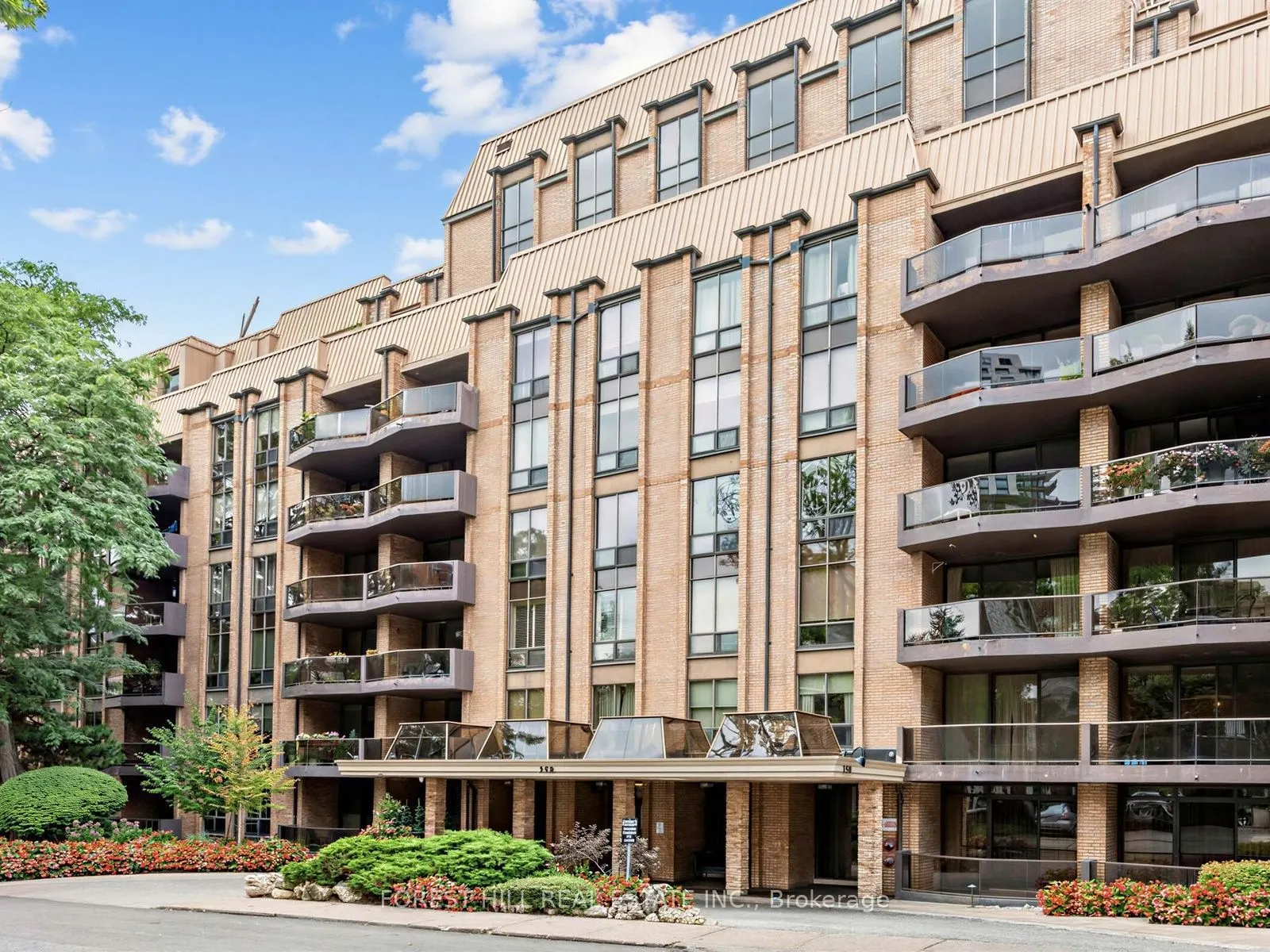 350 Lonsdale Road #502