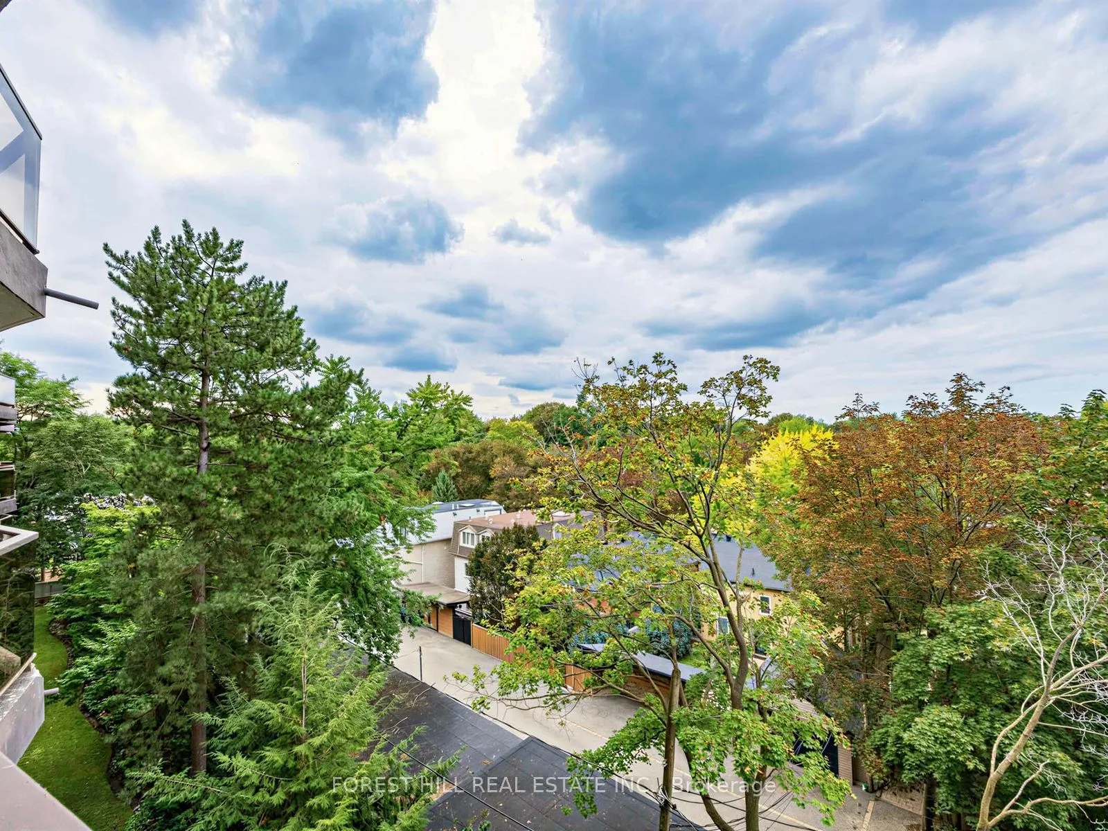 350 Lonsdale Road #502