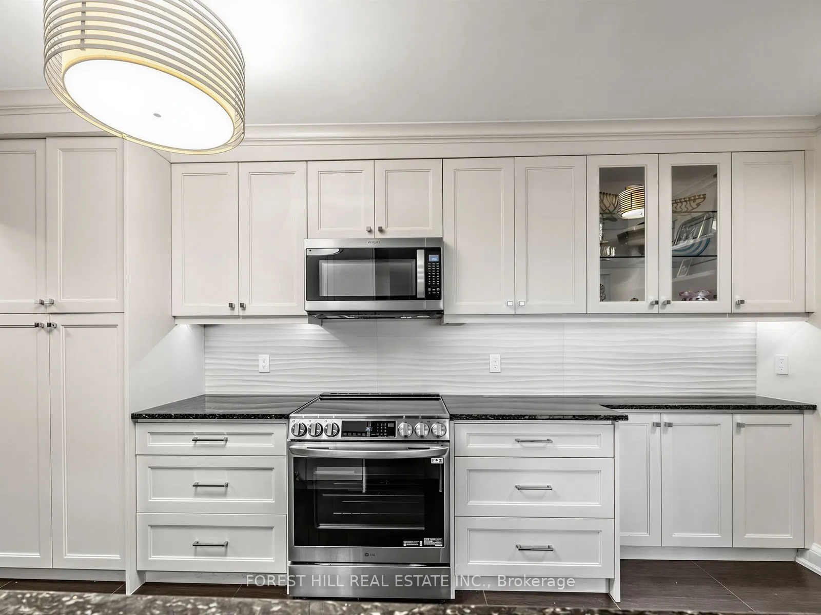 350 Lonsdale Road #502