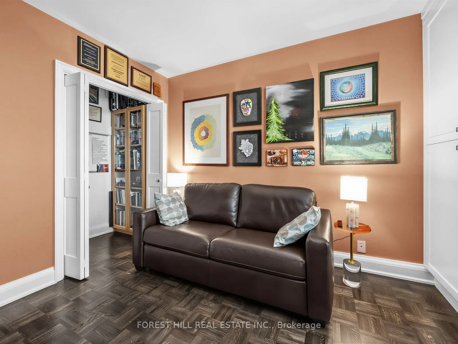 350 Lonsdale Road #502